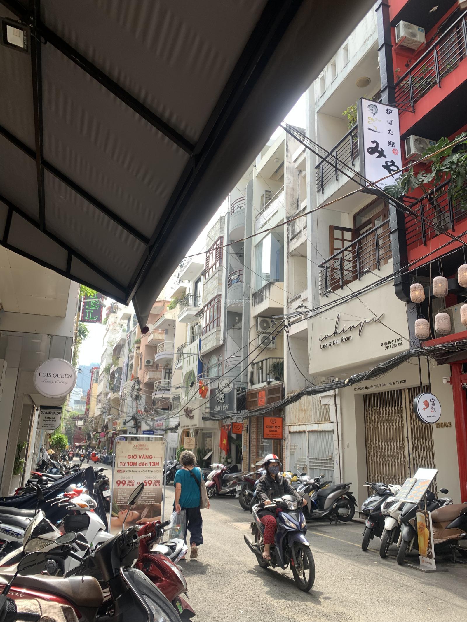 Khách Sạn 6 Tầng Thang Máy Hẻm 150 Nguyễn Trãi Bến Thành Quận 1, DT 82m2 Ngang 4.5m, Chỉ 30 Tỷ Khách Sạn 6 Tầng Thang Máy Hẻm 150 Nguyễn Trãi Bến Thành Quận 1, DT 82m2 Ngang 4.5m, Chỉ 30 Tỷ