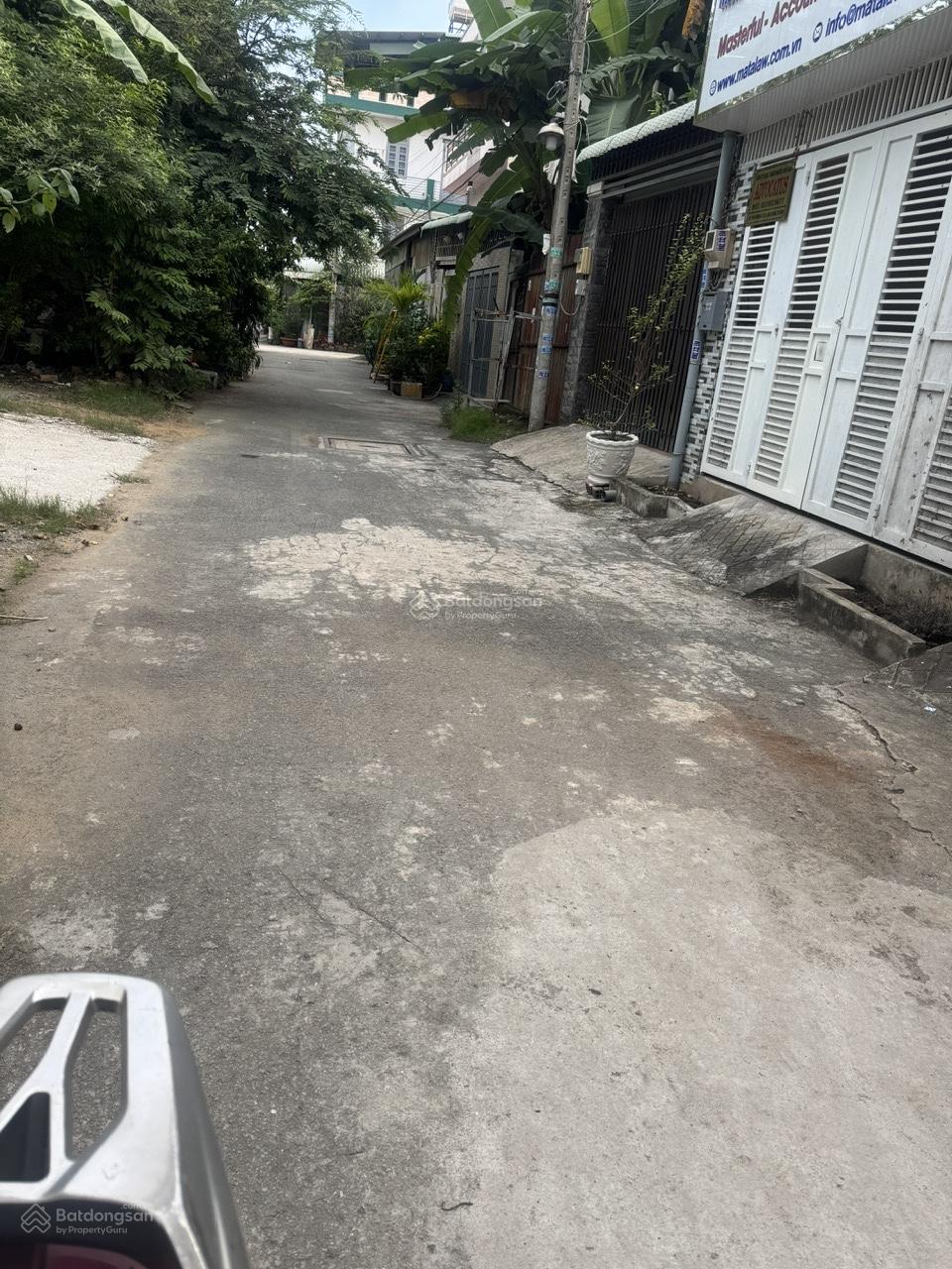 Chủ cần bán gấp nhà ô tô Phú Hữu Quận 9 sổ hồng riêng 56m2 3,75 tỷ LH 0764 994 ***