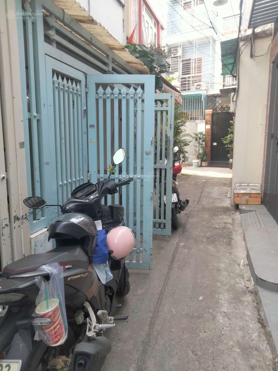 Cho thuê nhà trệt 1 lầu - nhà thông thoáng, an ninh - Tuấn 0967 879 ***