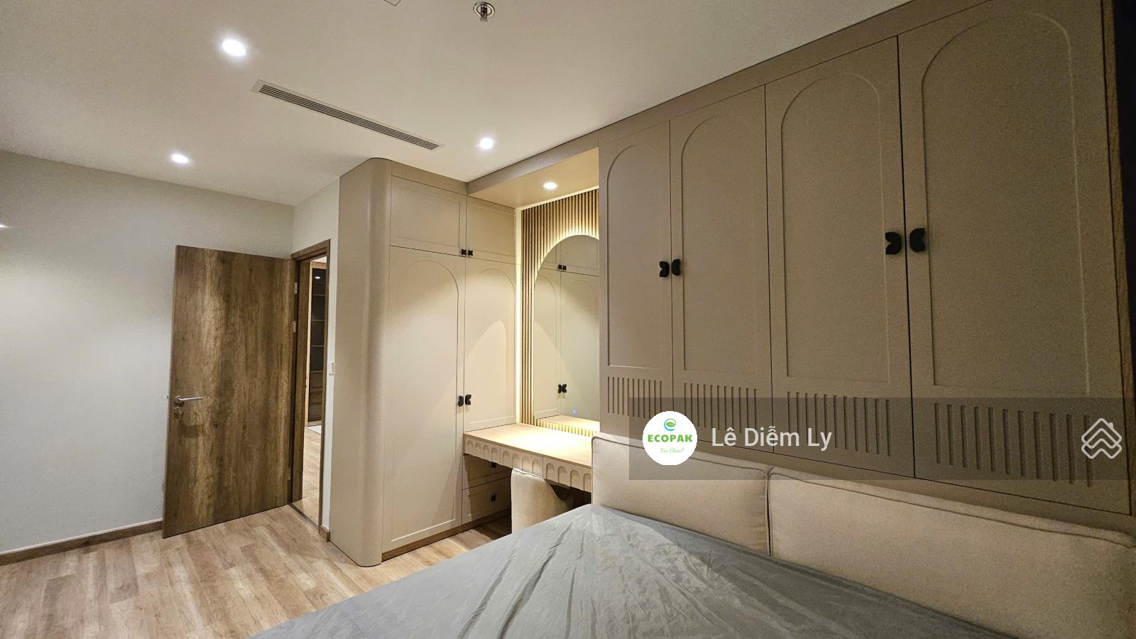 Bán căn hộ 3 ngủ hoa hậu tòa Landmark có khoáng nóng riêng. Liên hệ: 0948 205 ***