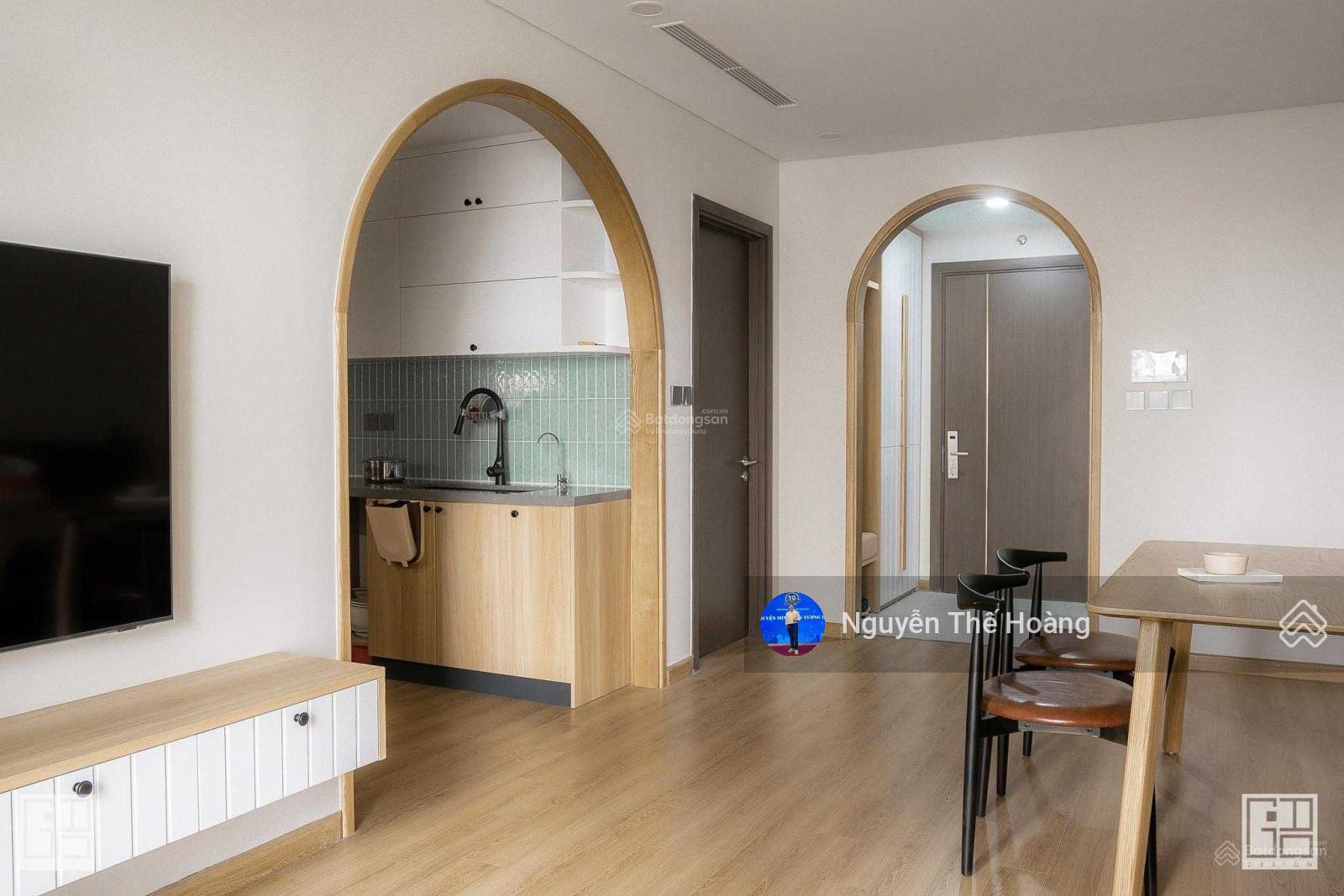 Giá chuẩn, bán CH 2N - 2WC, 66m2 tòa Eco Green. Tầng trung BC Đông Nam mát mẻ, phù hợp ở lâu dài