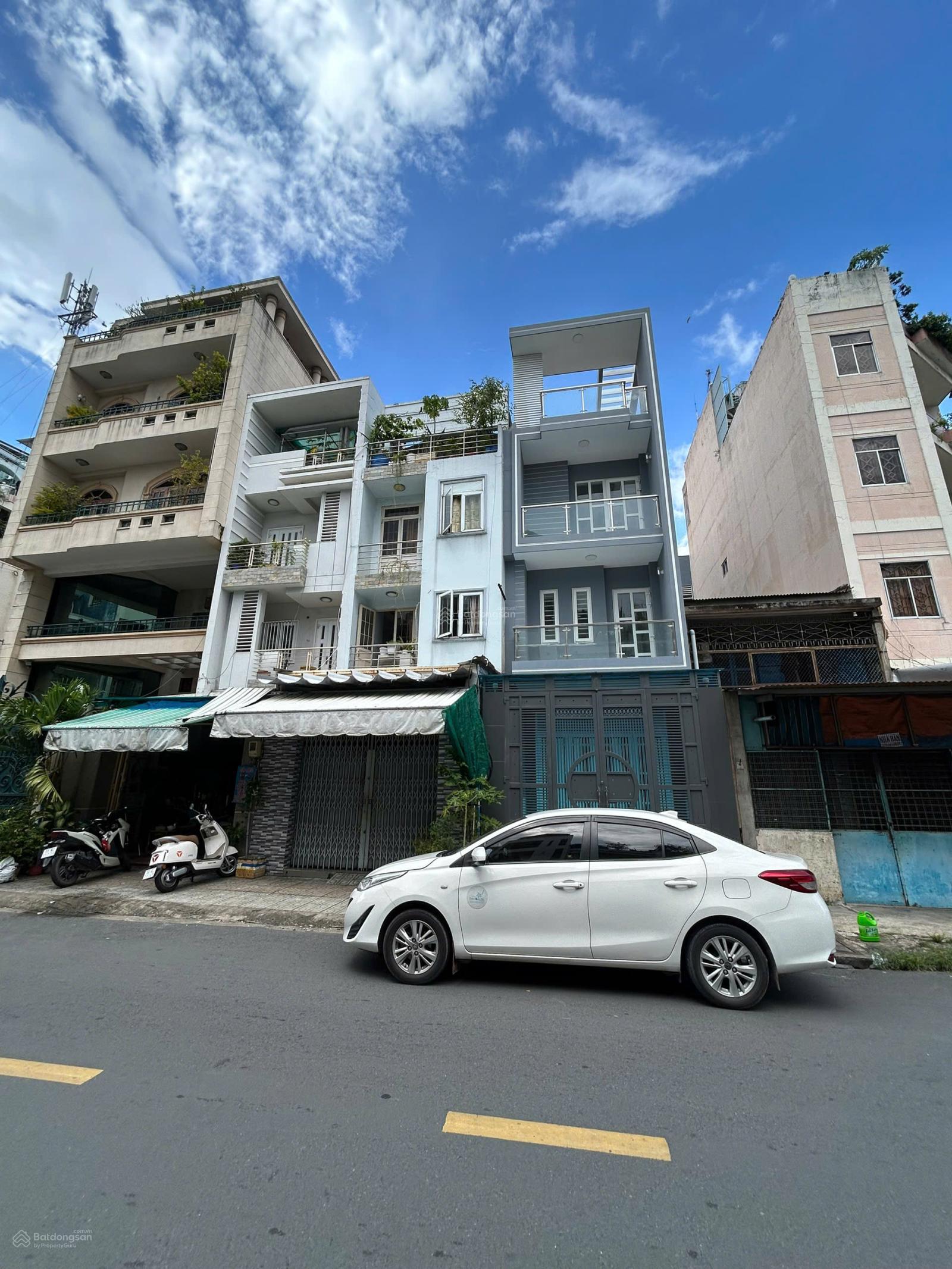 Bán nhà Mặt Tiền Nguyễn Chí Thanh , Phường Minh Phụng , 4,5m X 19m , 3 lầu , 16,8 tỷ thương lượng