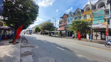 7.4 tỷ/ Bán nhà 1 trệt 3 lầu KDC Phú Hồng Thịnh 10 phần thô MT đường ĐT743A, P. Bình An, TP Dĩ An