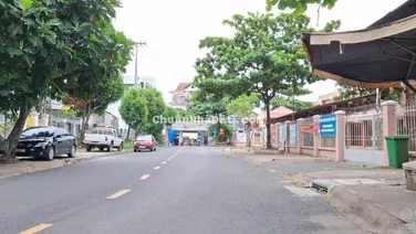 BÁN ĐẤT HẺM OTO GIÁP QUẬN 2 95M2 THỔ CƯ SỔ HỒNG RIÊNG 4 TỶ 0764 994 ***