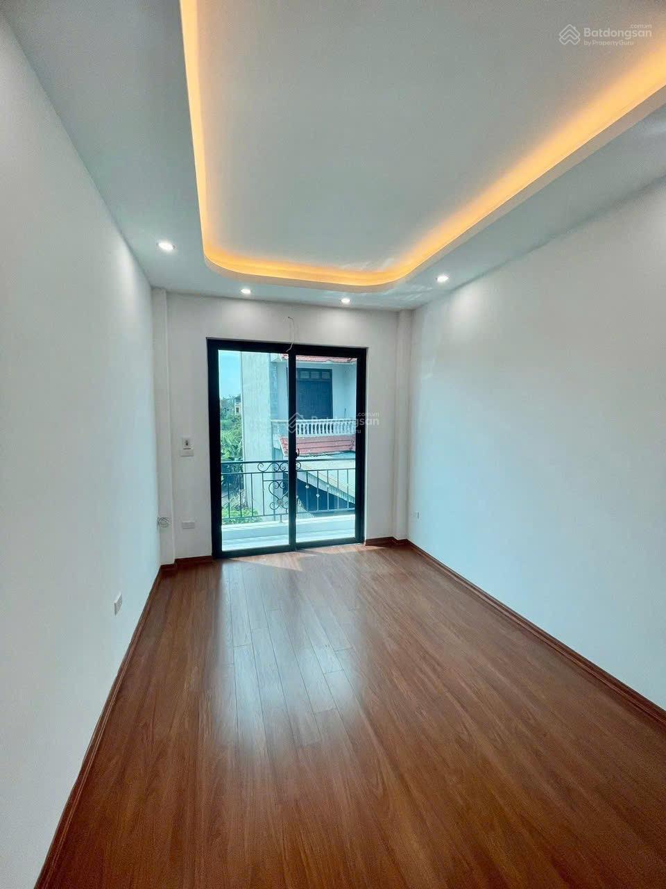 Bán nhà 50m2 sử dung xây 4 tầng đường oto vào giá hơn 6 tỷ