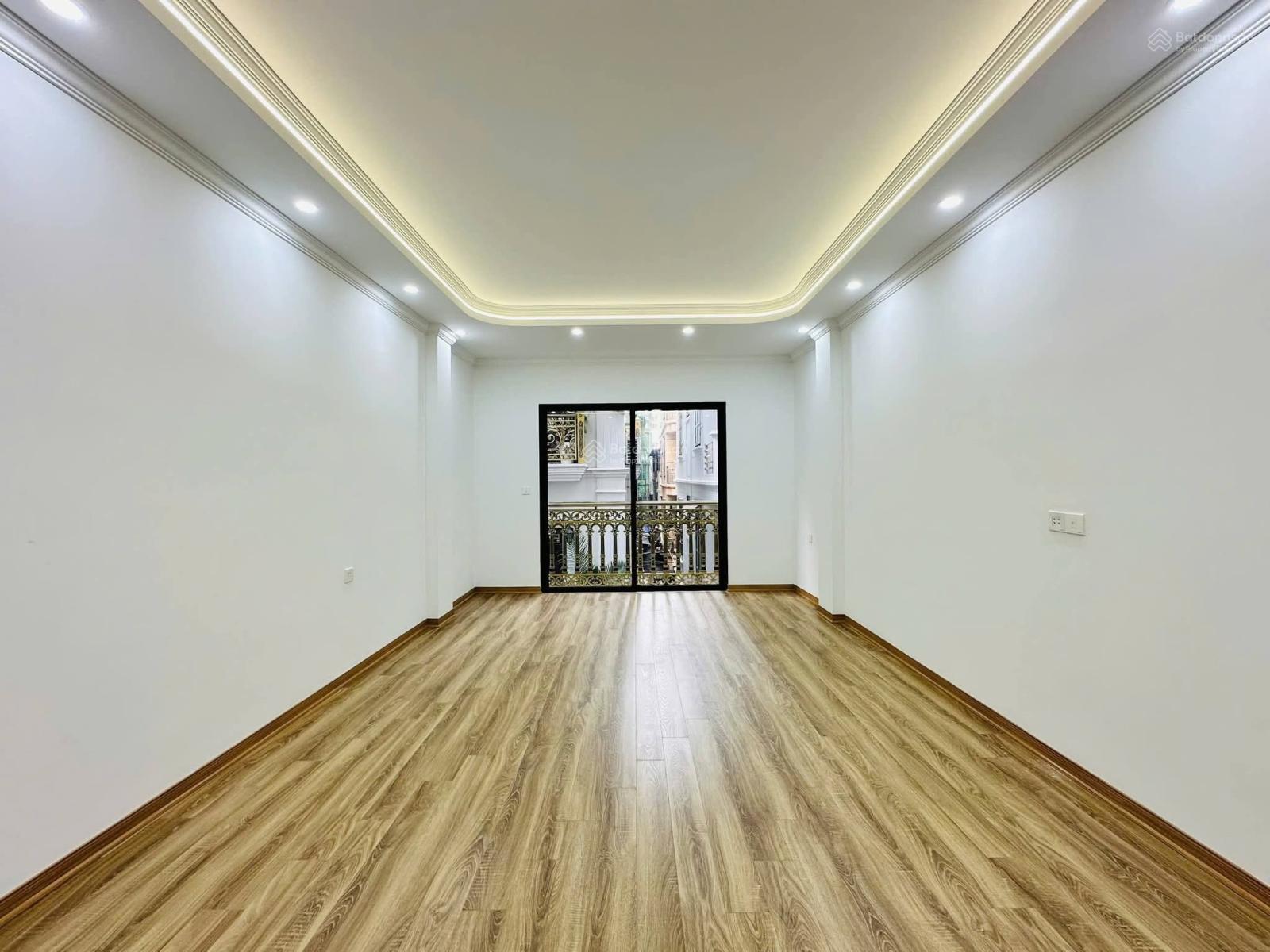 Cực ngon! Bán nhà 5 tầng thang máy đường Tây Mỗ. 40m2*5t. Xây mới. 20m ra ô tô tránh. Chỉ hơn 6 tỷ
