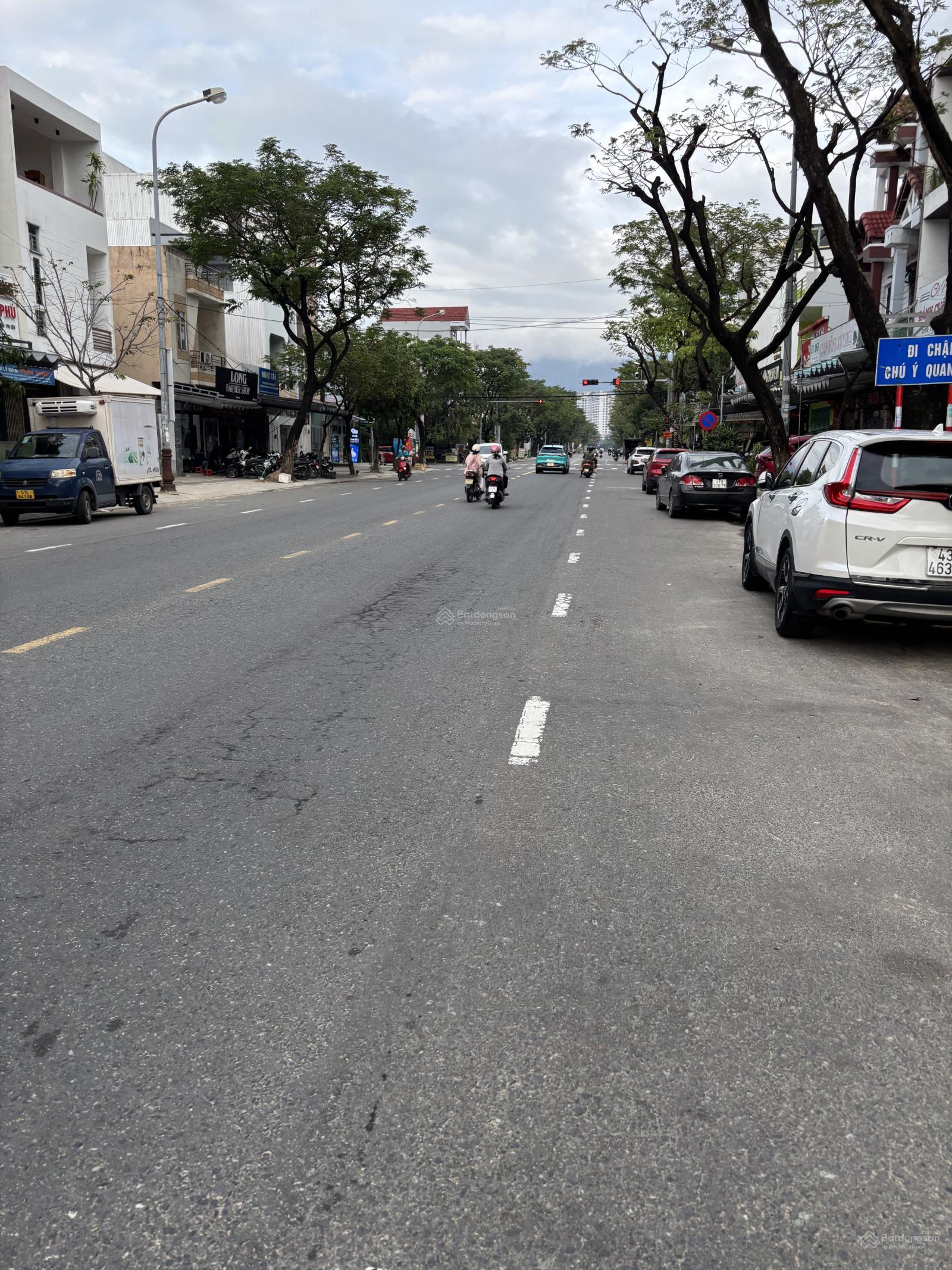 Cần bán lô đất mặt tiền đường 10m5 Dương Văn Nga, DT: 100m2 ngang 5m