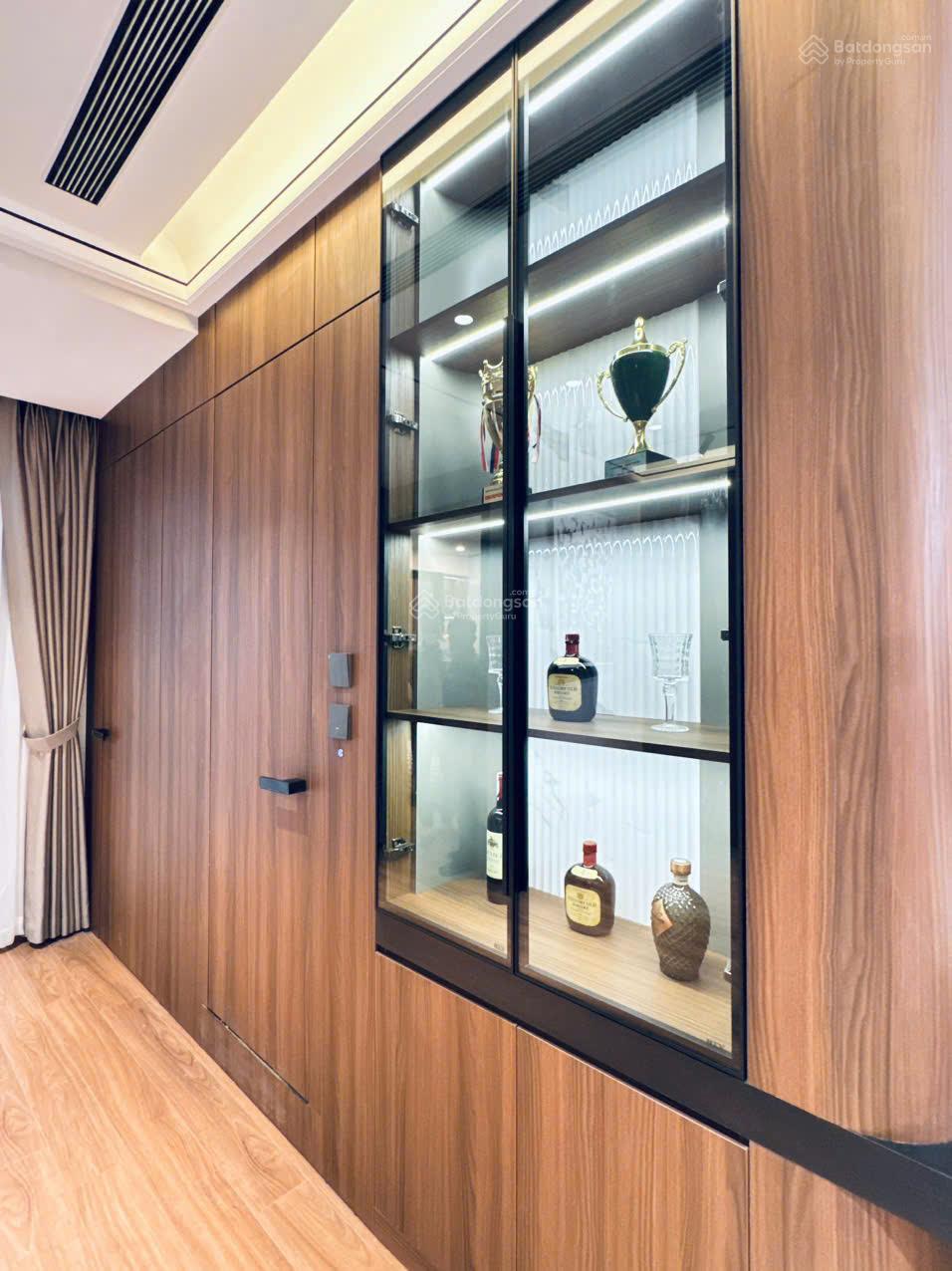 Hiếm! Bán chung cư N4D mặt đường Lê Văn Lương - 75m2 -3 ngủ - 6, 2 tỷ - 0988 579 *** Hiếm! Bán chung cư N4D mặt đường Lê Văn Lương - 75m2 -3 ngủ - 6, 2 tỷ - 0988 579 ***