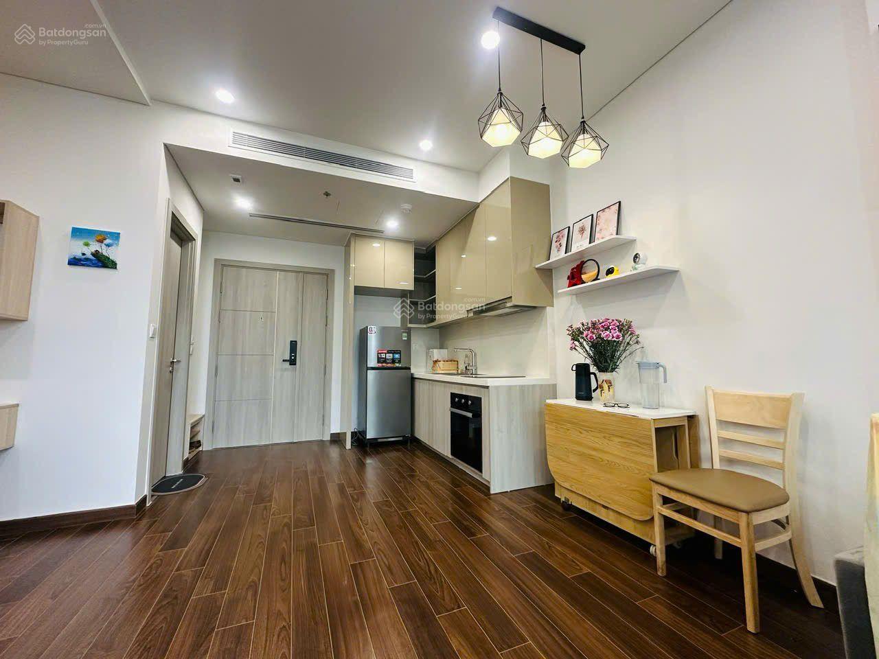 0942 161 ***. Cần bán nhanh căn 1PN+1 full NT, sẵn sổ tòa C Masteri West Heights. Giá 4,1 tỷ