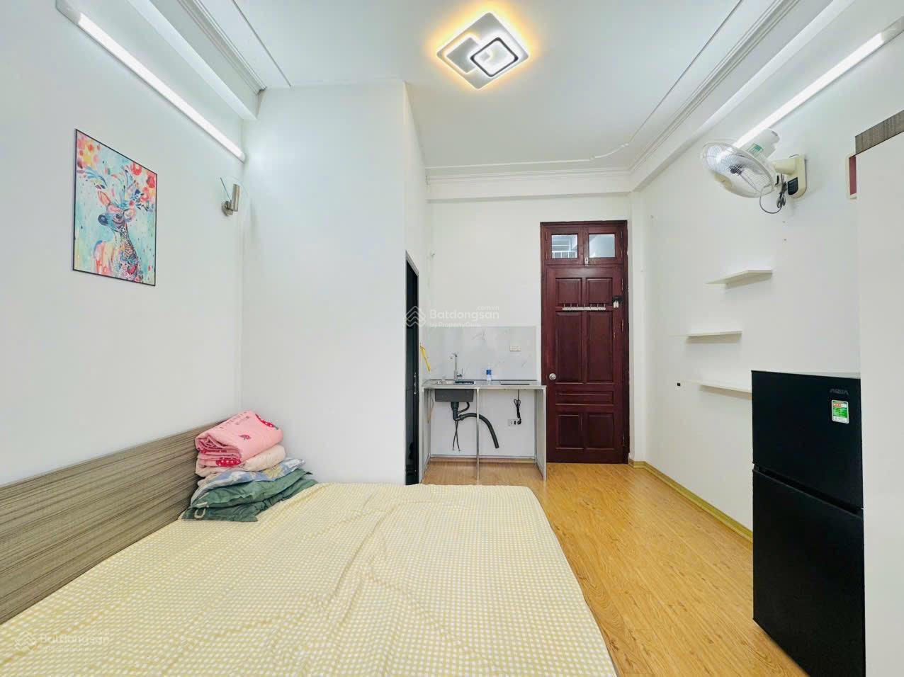 Cho thuê Studio siêu rẻ tại Trung Kính, Cầu Giấy giá chỉ từ 4xxx, gần chợ, tạp hoá, vị trí tr.tâm