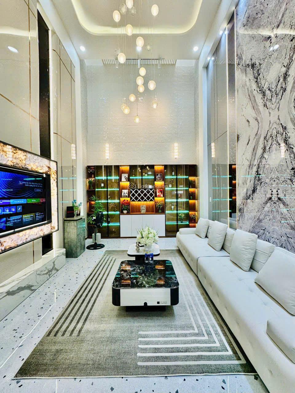 Bán gấp nhà riêng 6PN, 6WC, 88m2, 14,8 tỷ tại Đặng Thùy Trâm, p13, Bình Thạnh, HCM