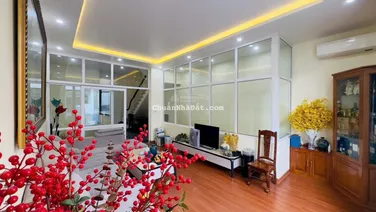 NHÀ 5 TẦNG THANG MÁY PHÂN LÔ KĐT ICC QUÁN MAU LẠCH TRAY - 100m2; ngang 5m; Giá cực hấp dẫn