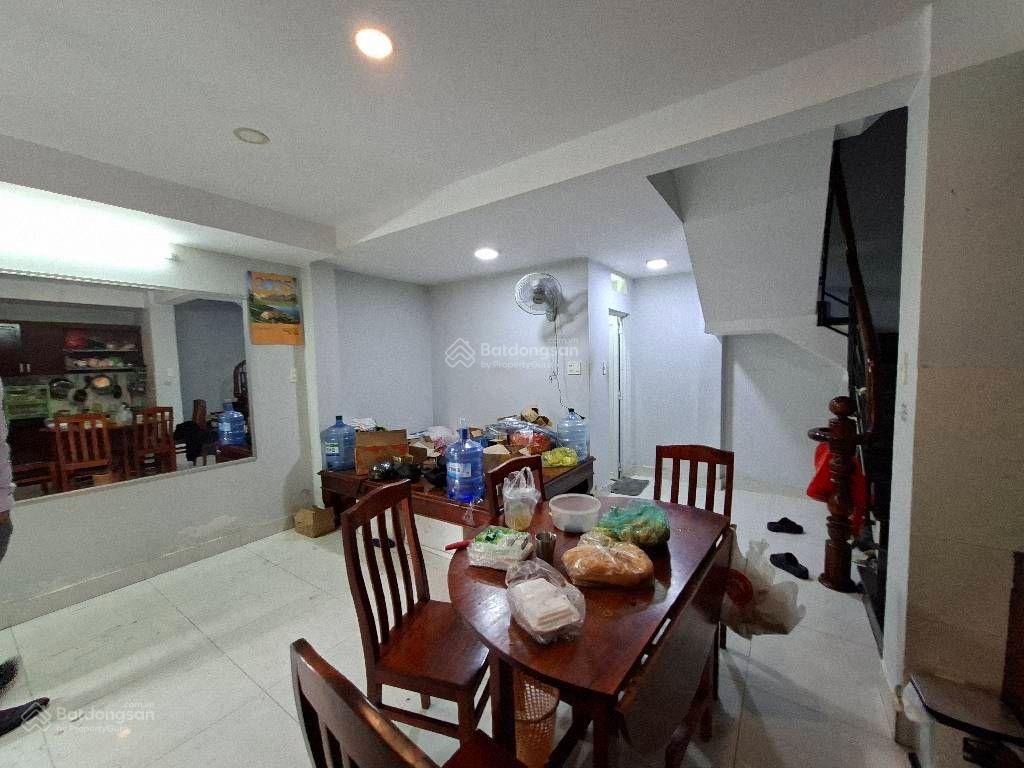 HXH sát nhà cách Thống Nhất 20m, p16, 5x8, 4 tầng. 5.7tỷ HXH sát nhà cách Thống Nhất 20m, p16, 5x8, 4 tầng. 5.7tỷ