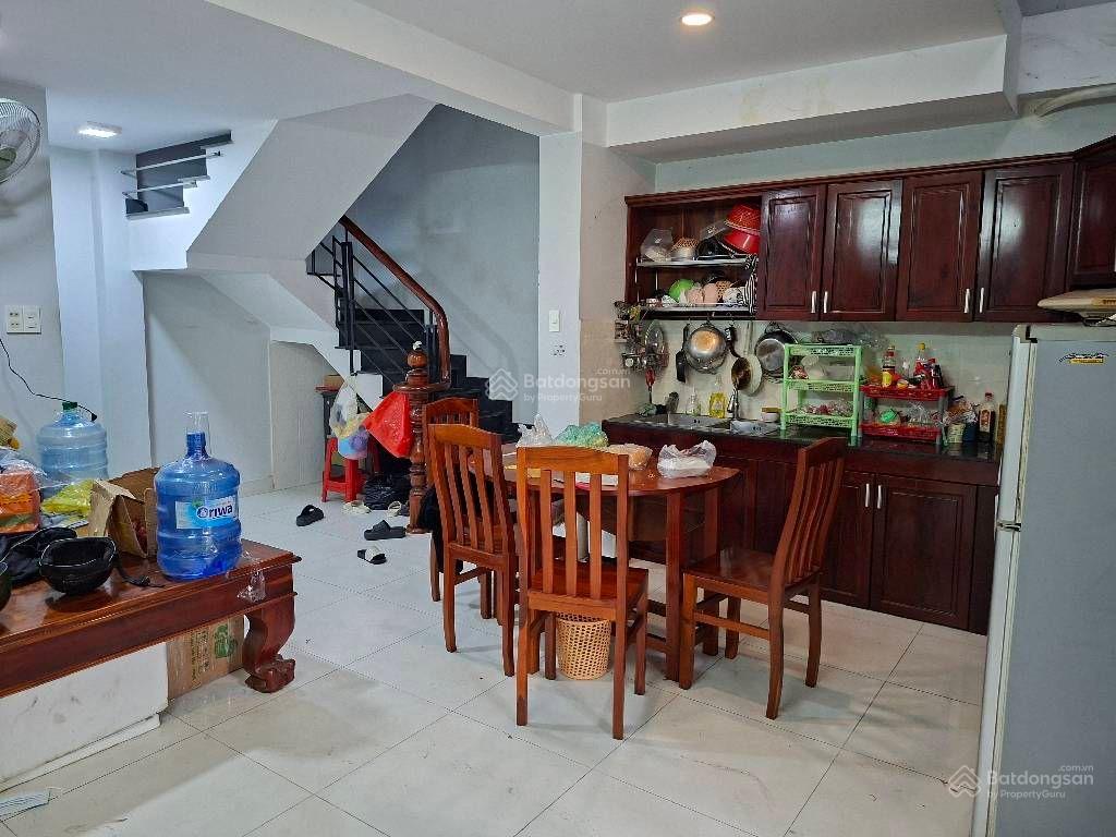 HXH sát nhà cách Thống Nhất 20m, p16, 5x8, 4 tầng. 5.7tỷ HXH sát nhà cách Thống Nhất 20m, p16, 5x8, 4 tầng. 5.7tỷ