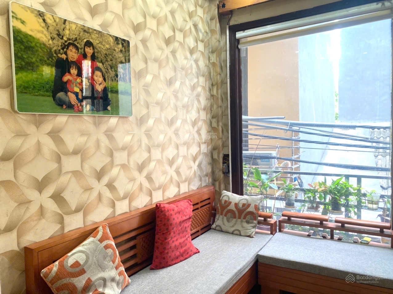 Cho thuê nhà 30m2, 5 tầng, full đồ, ở luôn tại Xuân Đỉnh, cách ô tô tránh 50m. LHCC 0988 823 ***