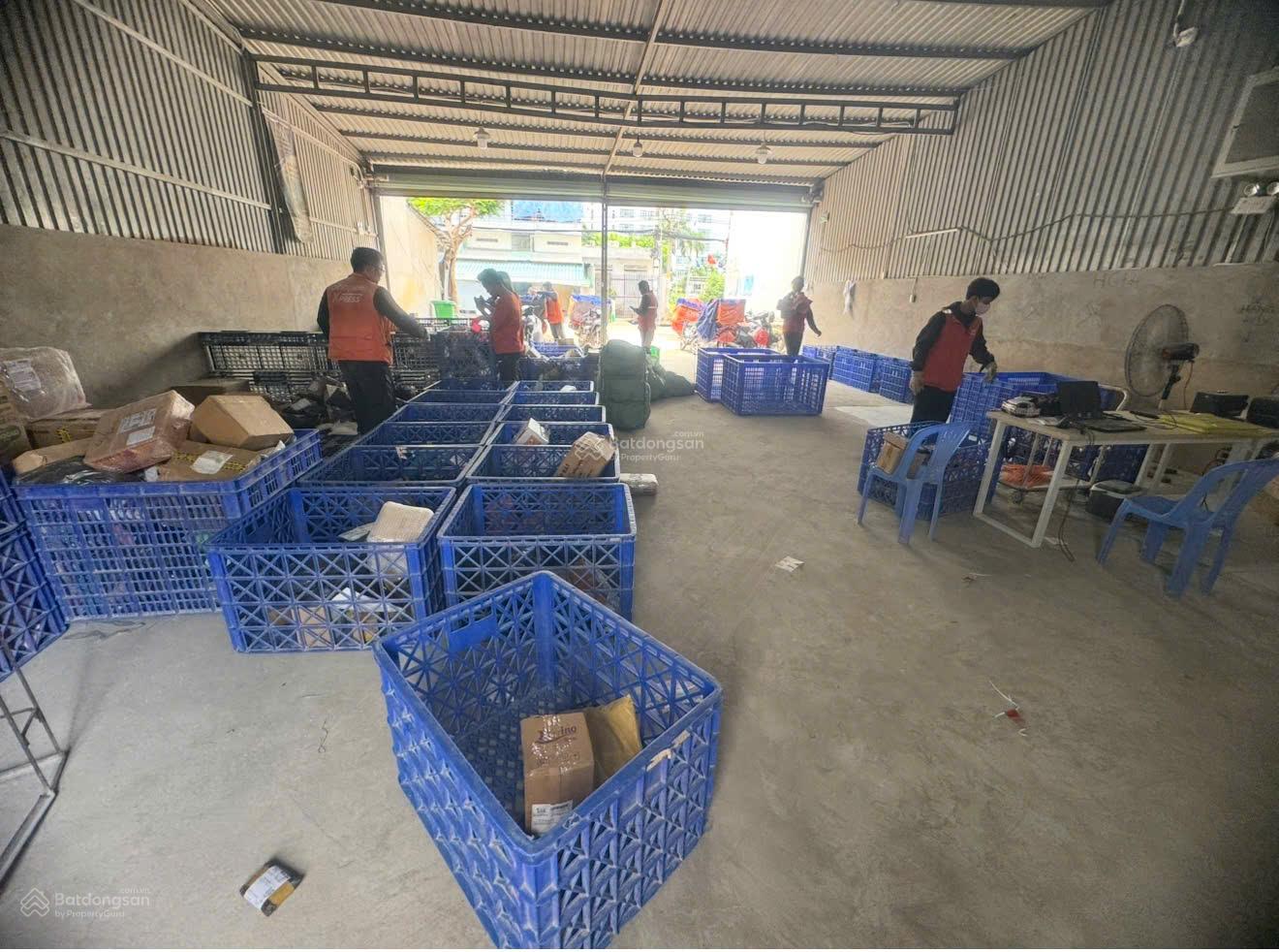 Cho thuê kho / xưởng - 200m2 - MT đường Trần Thị Liền - Phước Kiển - giá 16tr/tháng Cho thuê kho / xưởng - 200m2 - MT đường Trần Thị Liền - Phước Kiển - giá 16tr/tháng