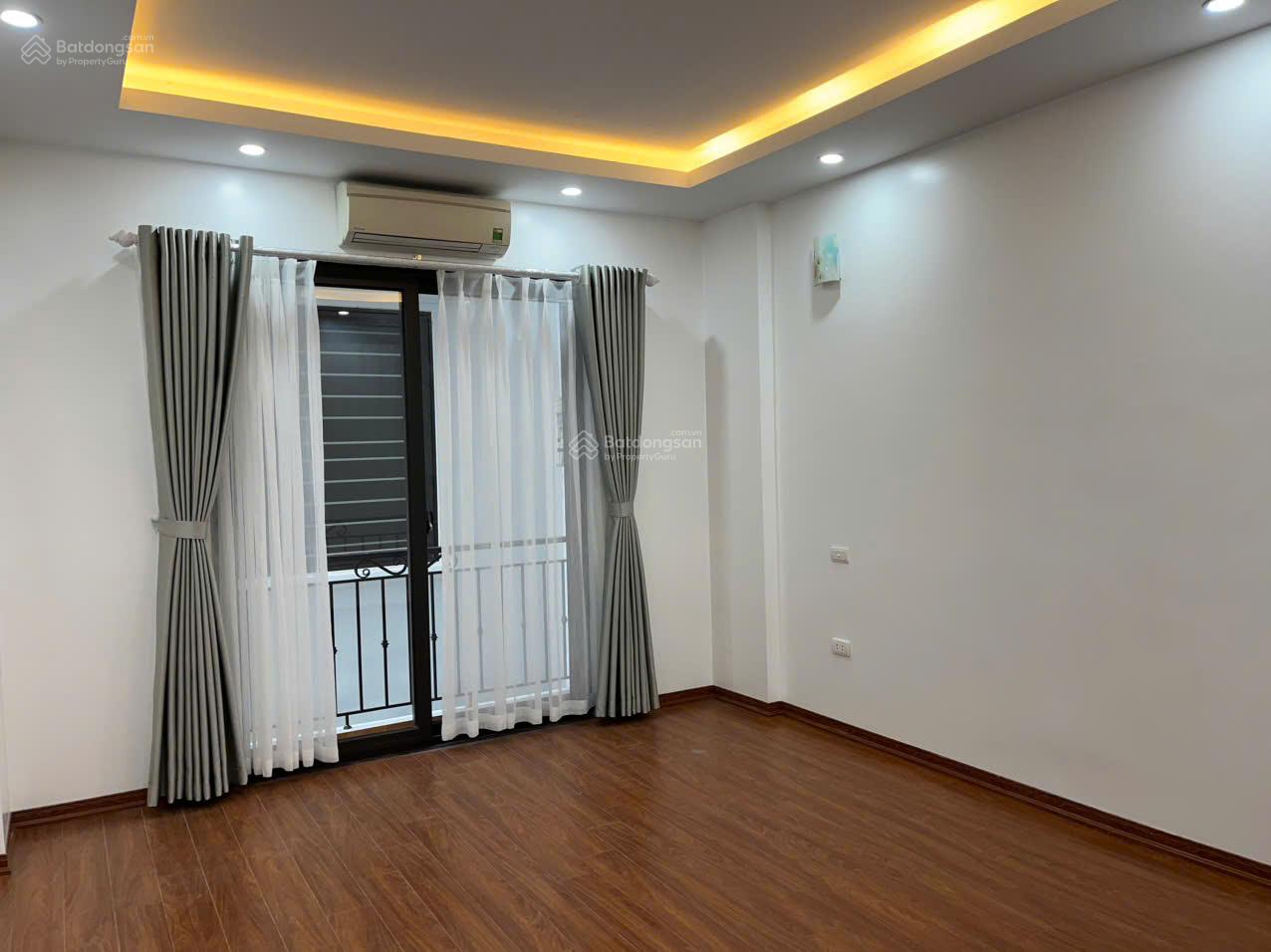Bán nhà An Dương Vương, Tây Hồ, 30m2 5 tầng xây mới, gần Lotte, dự án Sông Hồng, gần trường c123