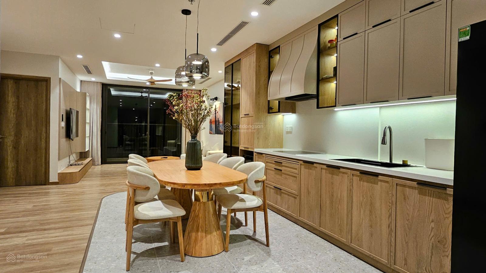 LANDMARK - Cần bán căn 3PN 116m2 view hồ thiên nga. LANDMARK - Cần bán căn 3PN 116m2 view hồ thiên nga.