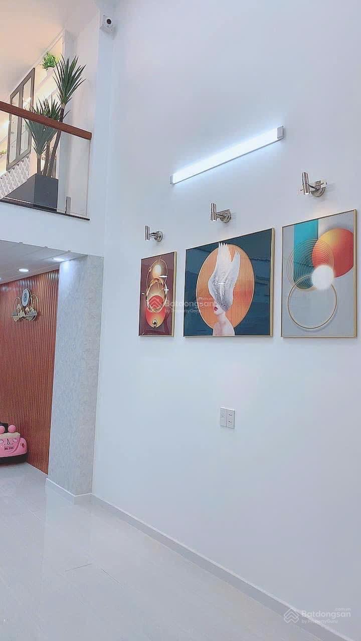 Bán nhà 1 trệt 1 lững 2 lầu. Sân Thượng. Đường số 30.P6 GV . Khu phân lô nhà cao tầng. DT 4 x 13