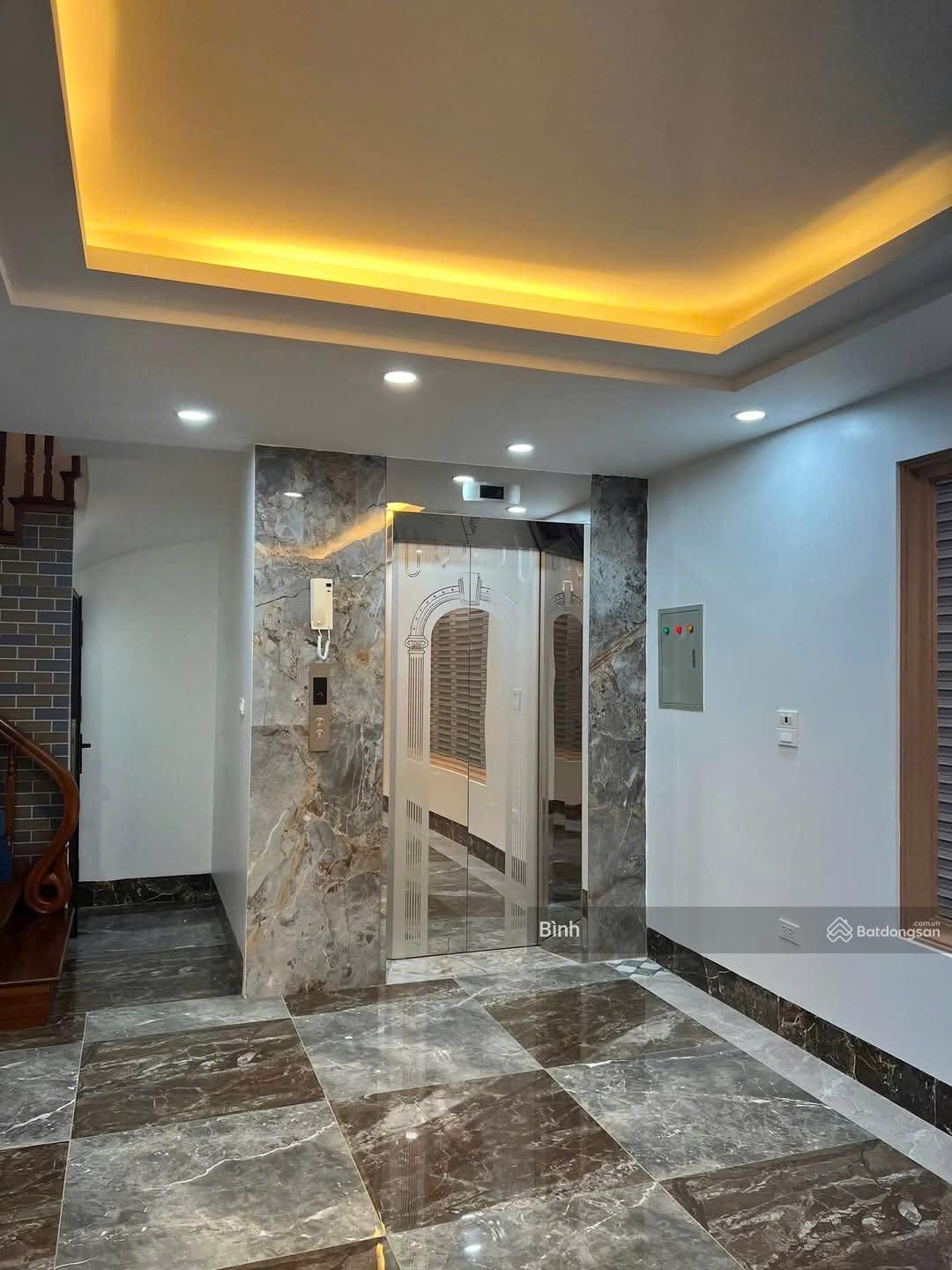 Cho thuê nhà riêng Trần Đại Nghĩa 70m2x5 tầng, MT: 10m, giá thuê: 40tr, thang máy, cách mặt phố 10m Cho thuê nhà riêng Trần Đại Nghĩa 70m2x5 tầng, MT: 10m, giá thuê: 40tr, thang máy, cách mặt phố 10m