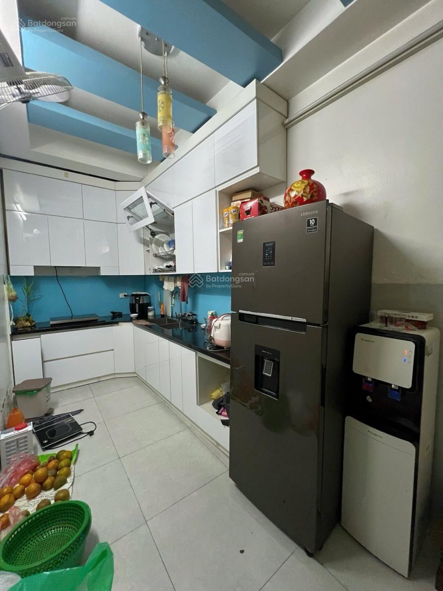 HOT! Cầu Giấy, ô tô đỗ cửa, 50m2*5T, ô chờ thang máy, nhà dân xây chắc chắn, Sổ đỏ đẹo, ở ngay