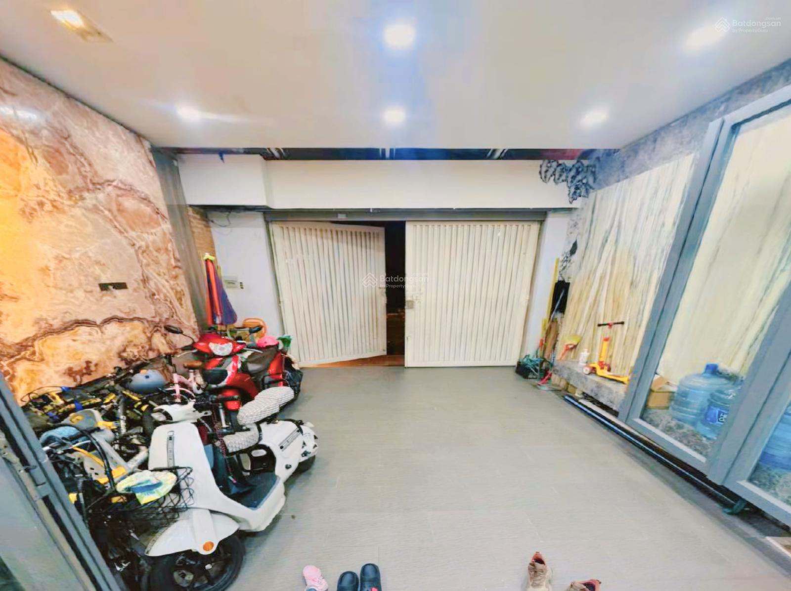 NHÀ MỚI ĐẸP MẶT TIỀN KHU VIP TÊN LỬA - 4 TẦNG ,NGANG 5M - GẤP BÁN