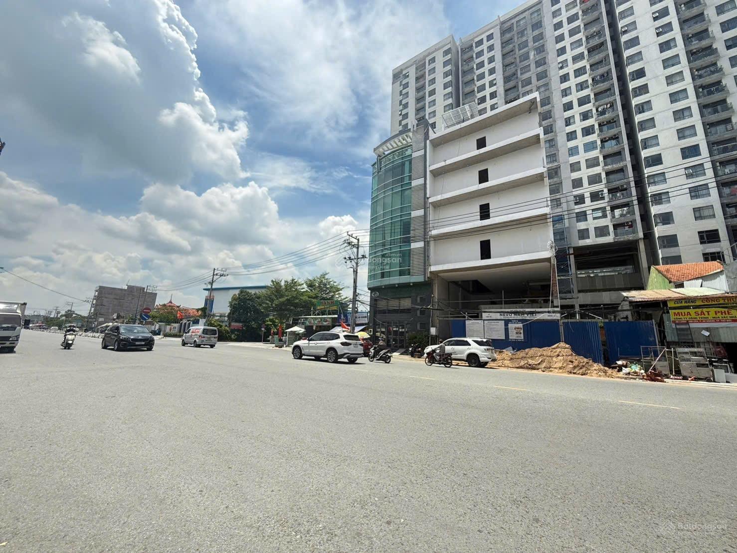 Bán đất MT đường Lương Đình Của, P. An Khánh, Quận 2 (xây dựng cao tầng 1 hầm 7 lầu)