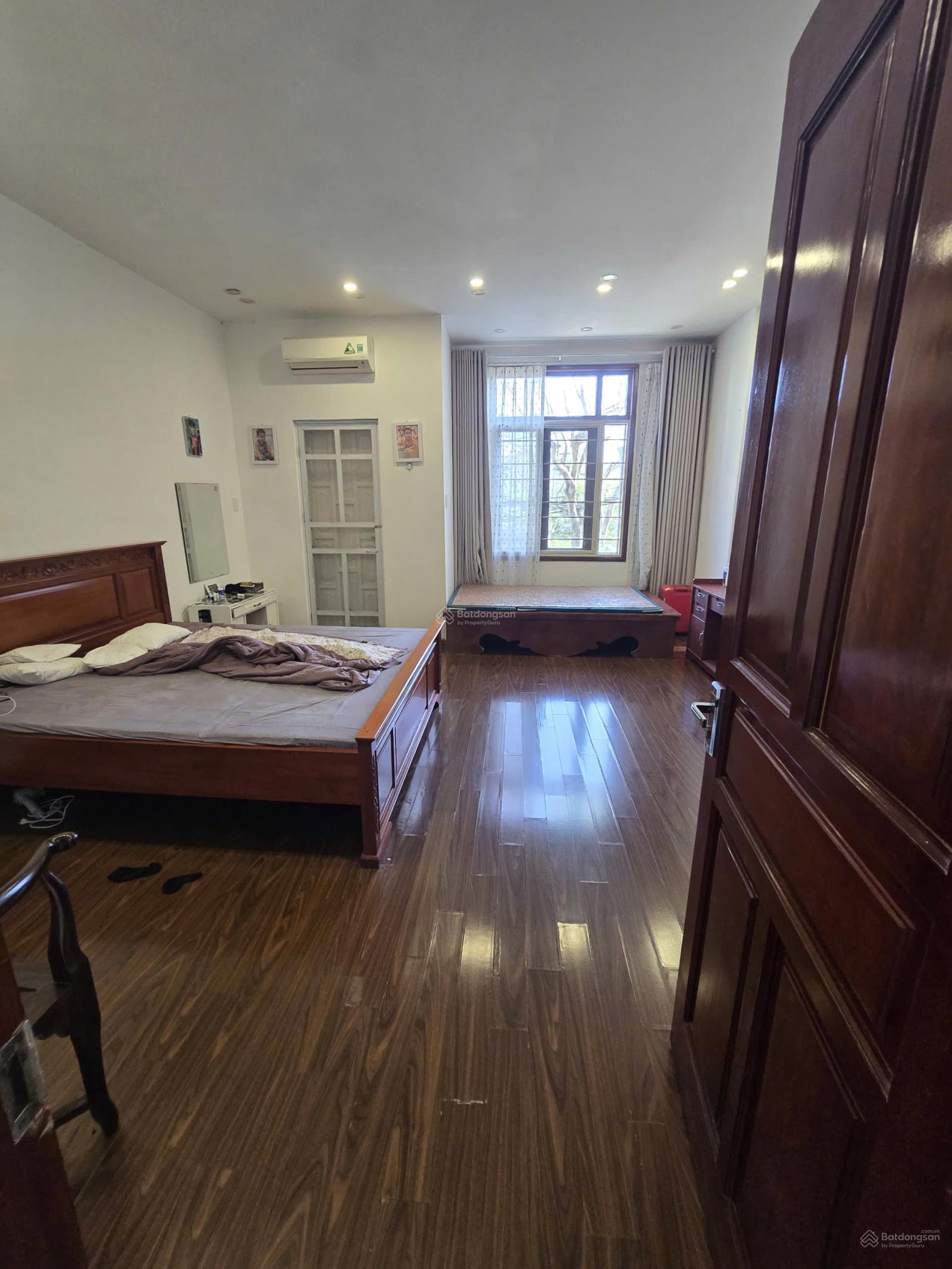 Bán nhà 2,5 tầng Nguyễn Đăng Giai full nội thất, giá chỉ nhỉnh hơn đất 300tr giâ 13ty2 lvcc