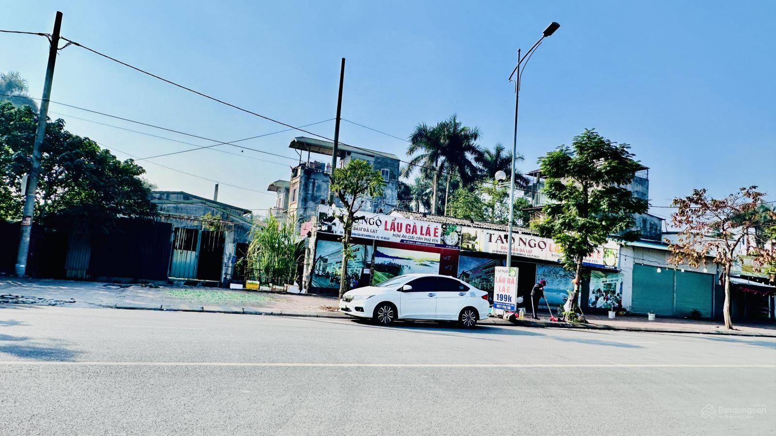 Chính chủ bán nhà Cổ Nhuế gần Tây Thăng Long, lô góc 55m2, 2 ngủ, 2 vệ sinh ô tô 7 chỗ, 3 tỷ TL Chính chủ bán nhà Cổ Nhuế gần Tây Thăng Long, lô góc 55m2, 2 ngủ, 2 vệ sinh ô tô 7 chỗ, 3 tỷ TL