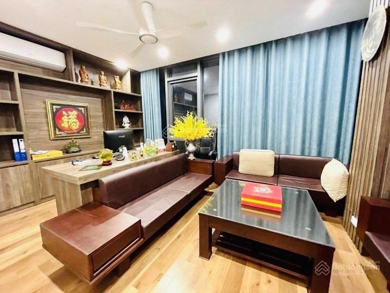 Bán tòa văn phòng! Nguyễn Thị Định, thang máy, ô tô tránh, vỉa hè, thông thẳng phố. 70m2*6T