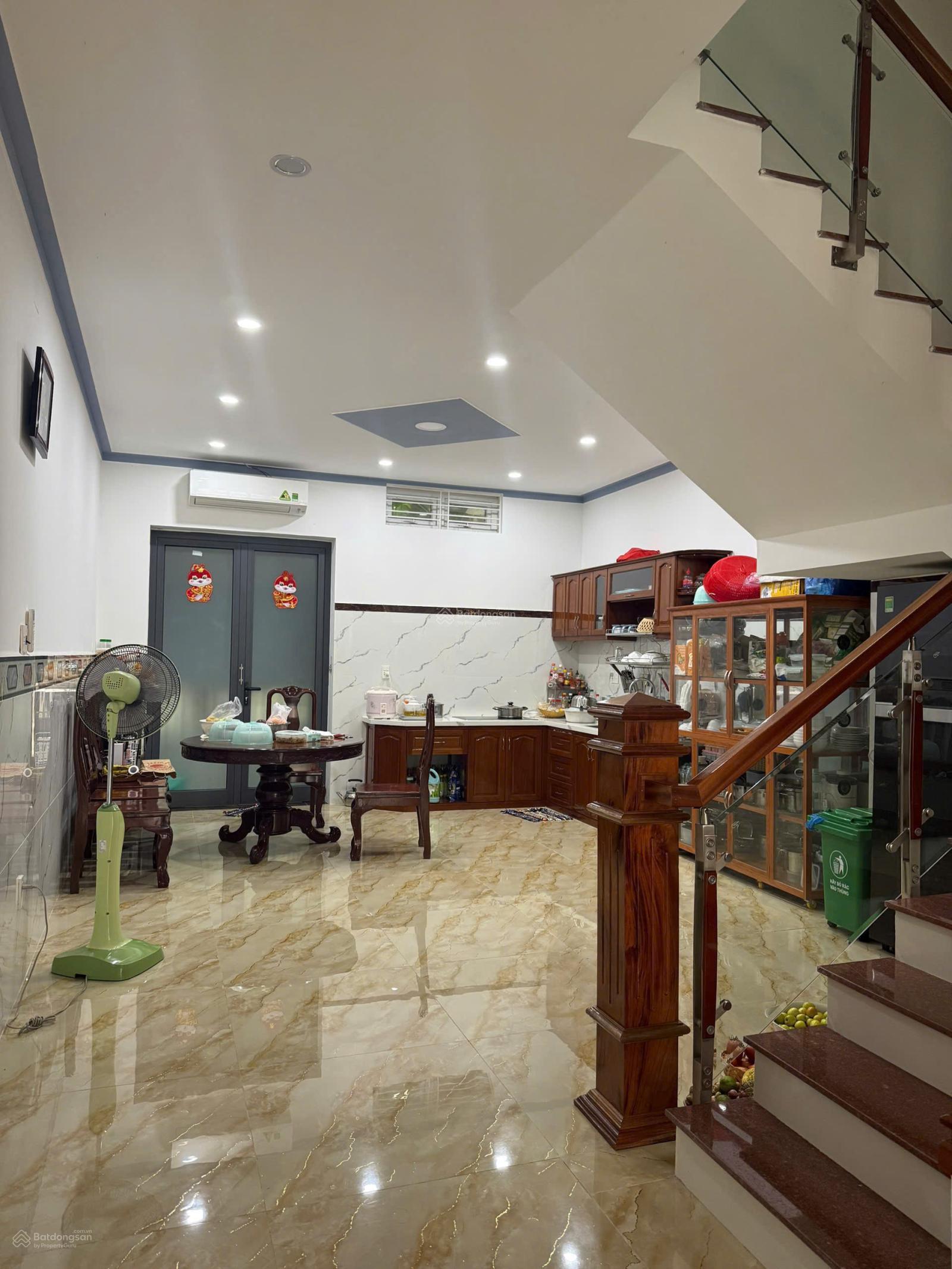 Chính chủ cần bán nhà 3 tầng đường 7,5m Ngô Huy Diễn, khu đô thị sinh thái Hòa Xuân, Đà Nẵng Chính chủ cần bán nhà 3 tầng đường 7,5m Ngô Huy Diễn, khu đô thị sinh thái Hòa Xuân, Đà Nẵng