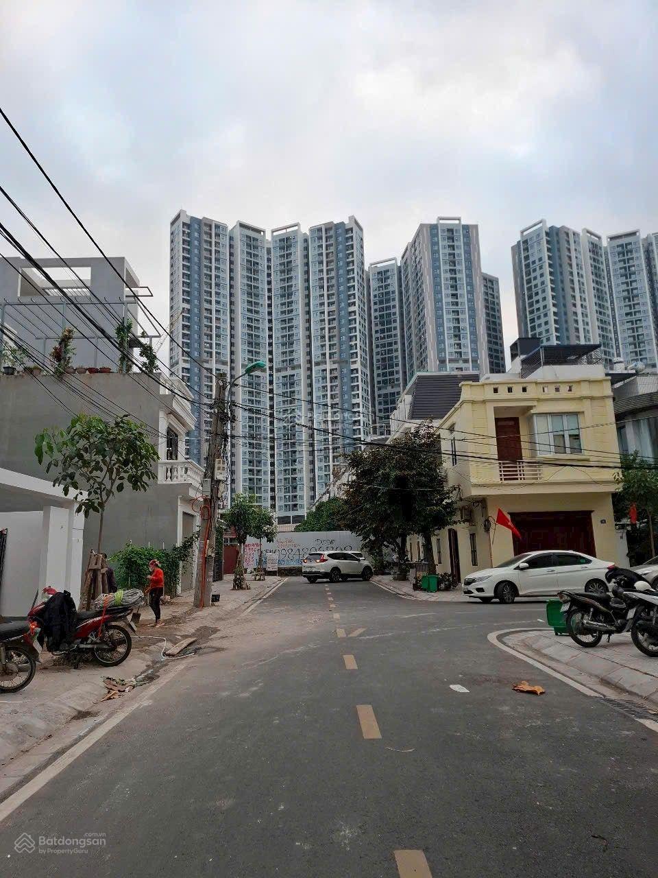 Bán lô đất mặt đường Đào Nhuận. Tuyến đường ngang tuyến 2 Thiên Lôi. Diện tích 116m2 ngang 4m5