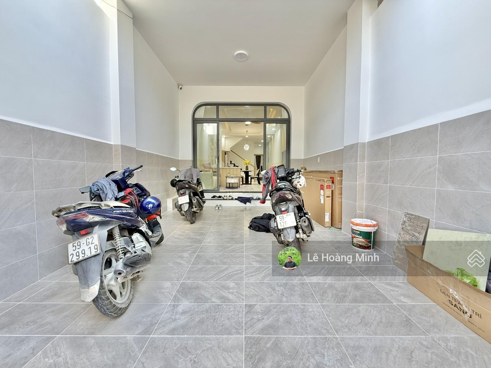 Siêu phẩm 4m x 23m, 3 tầng ( có PN dưới ) full nội thất mặt tiền đường Thới An 18