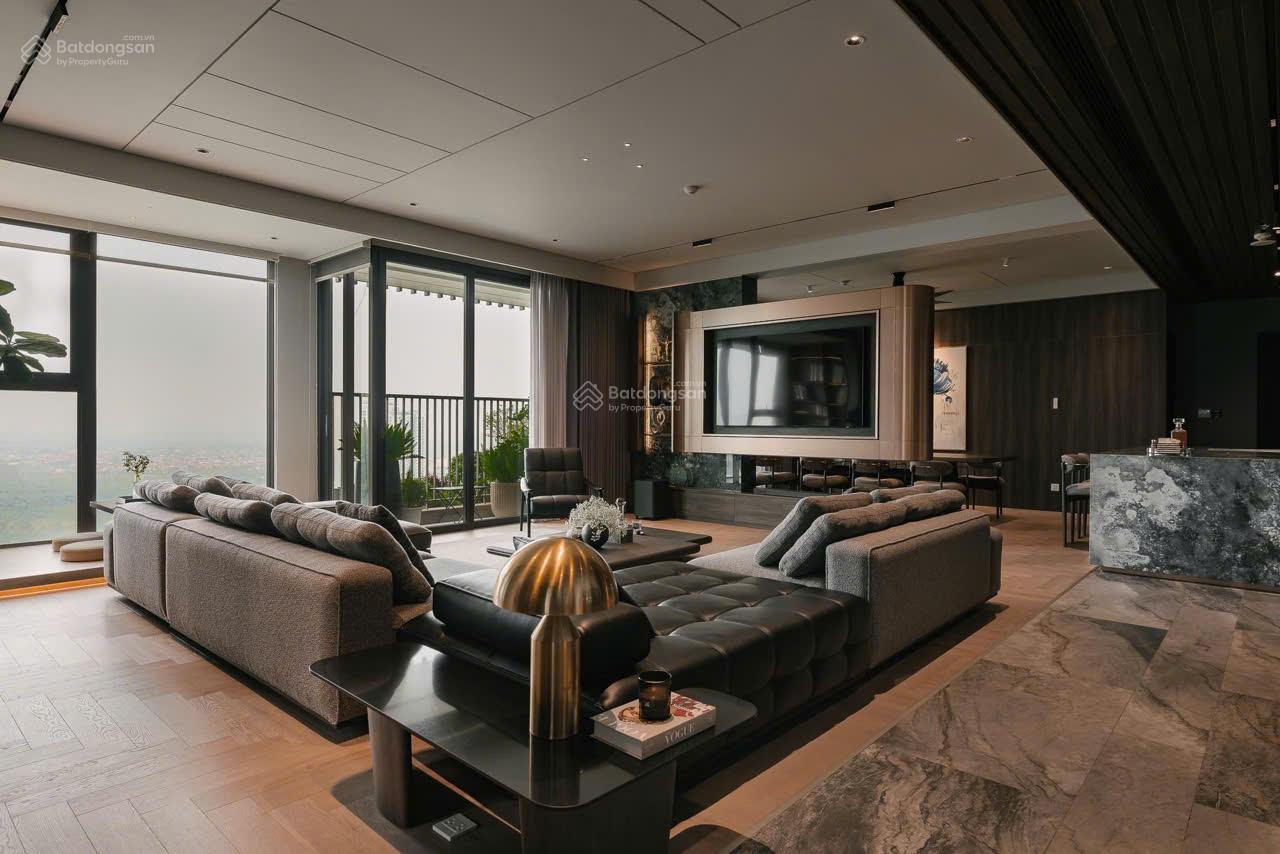 BÁN BIỆT THỰ VIP Nơ Trang Long P12 Q.BT 10mx24m 3 tầng giá 28tỷ9 NHÀ MỚI TOANH CHỈ XÁCH VALI VÀO