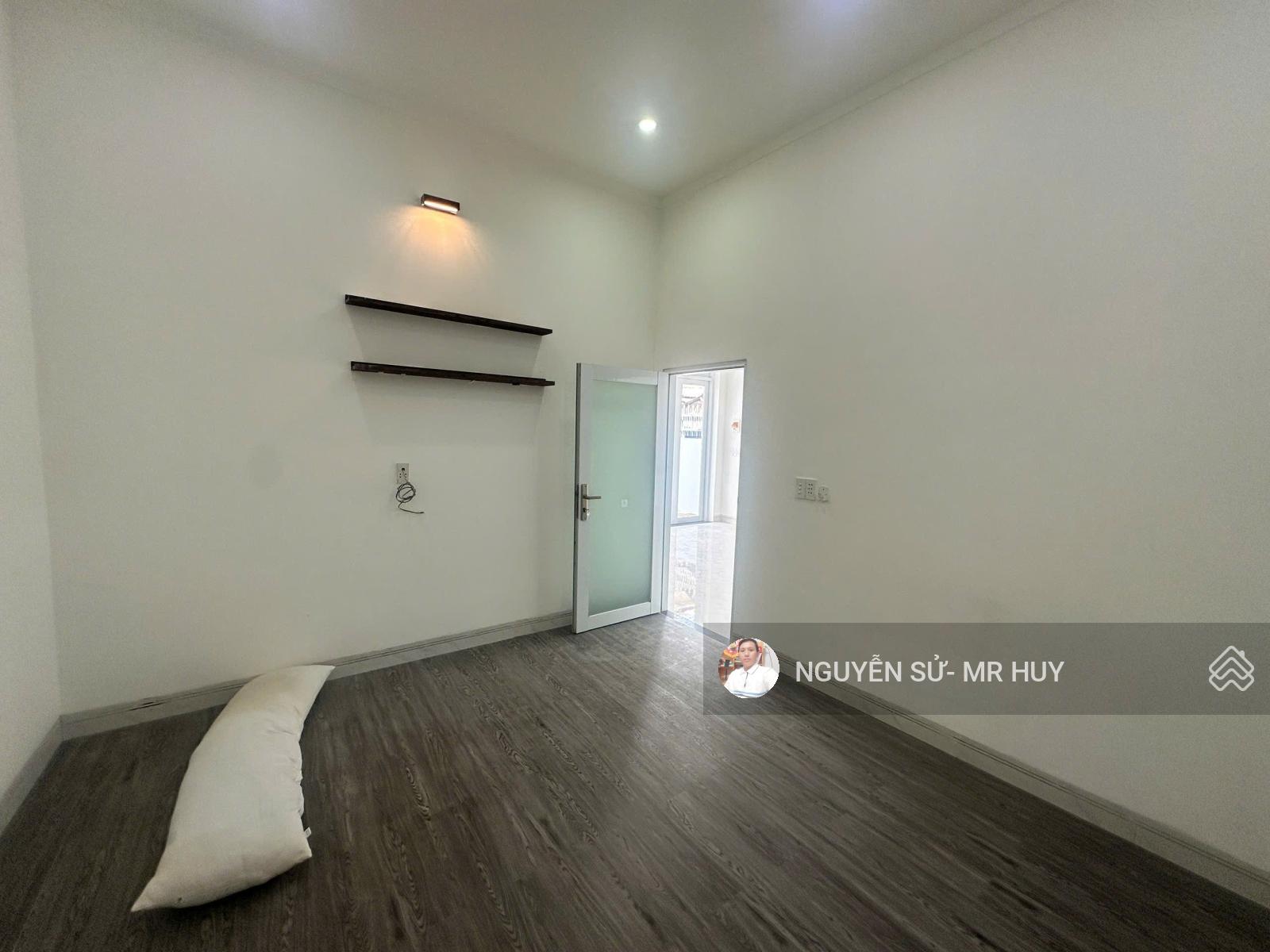 Bán nhà DT 100m2 sổ riêng thổ cư. Giá chỉ 2 tỷ 250tr. Hẻm ba gác 3m. Bửu Hòa, Biên Hòa