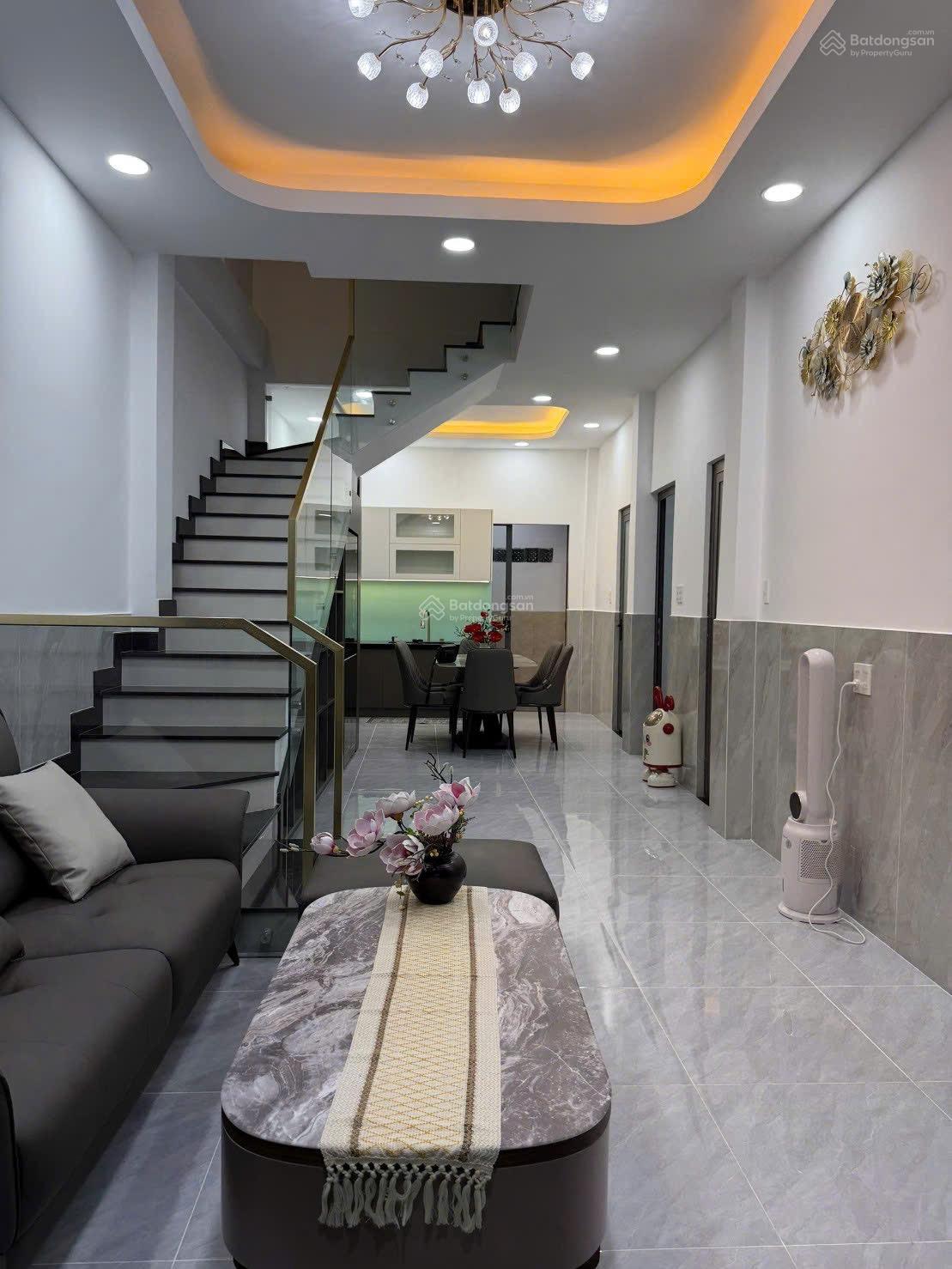 Bán nhà mới xây 100%, căn góc 160 Nguyễn Văn Quỳ,chỉ 7ty2 Bán nhà mới xây 100%, căn góc 160 Nguyễn Văn Quỳ,chỉ 7ty2