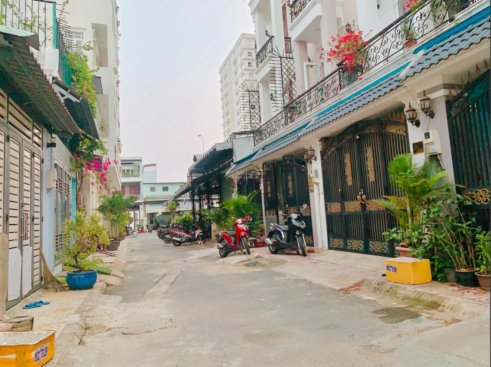 Hai mặt tiền trước sau, đường Lê Sát, Tân Phú 4x14m, đường 16m, hẻm sau 7m. Giá 9.5 tỷ tl Hai mặt tiền trước sau, đường Lê Sát, Tân Phú 4x14m, đường 16m, hẻm sau 7m. Giá 9.5 tỷ tl