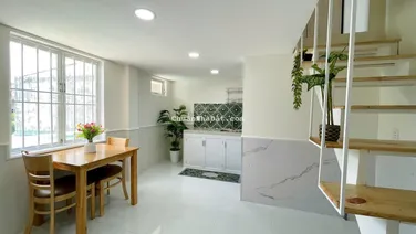 Căn hộ Thủ Đức: Dạng 1 trệt, 1 lửng - Full nội thất ngay ngã tư Bình Thái. Gần nhiều đại học