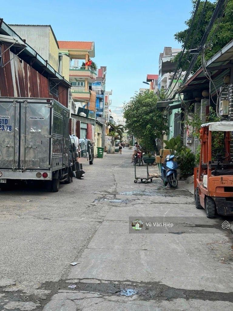 Nhà 5 tầng thang máy, DT 4x25m, đường 8m gồm 6PN 8WC chỉ hơn 10 tỷ Tân Hoà Đông