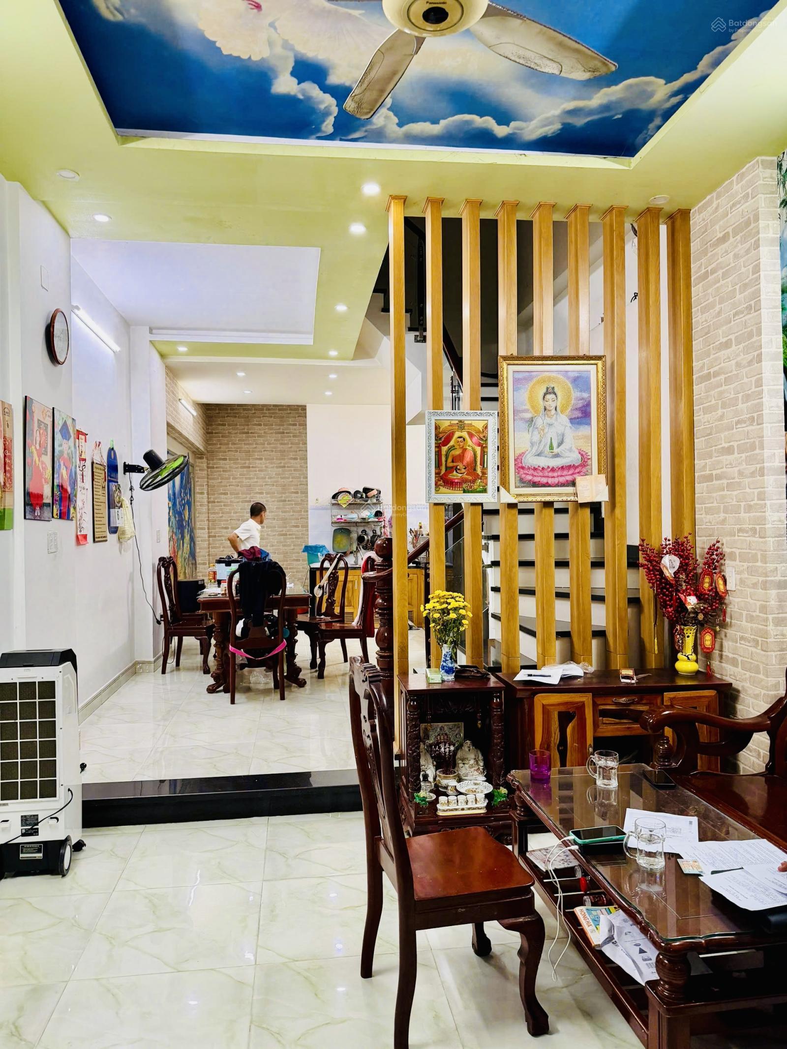 Bán nhà 3 tầng - 4pn 4wc - Hẻm xe tải 5m - Ngay Chợ Tăng Nhơn Phú B- 100m ra mặt tiền - Nhỉnh 6ty