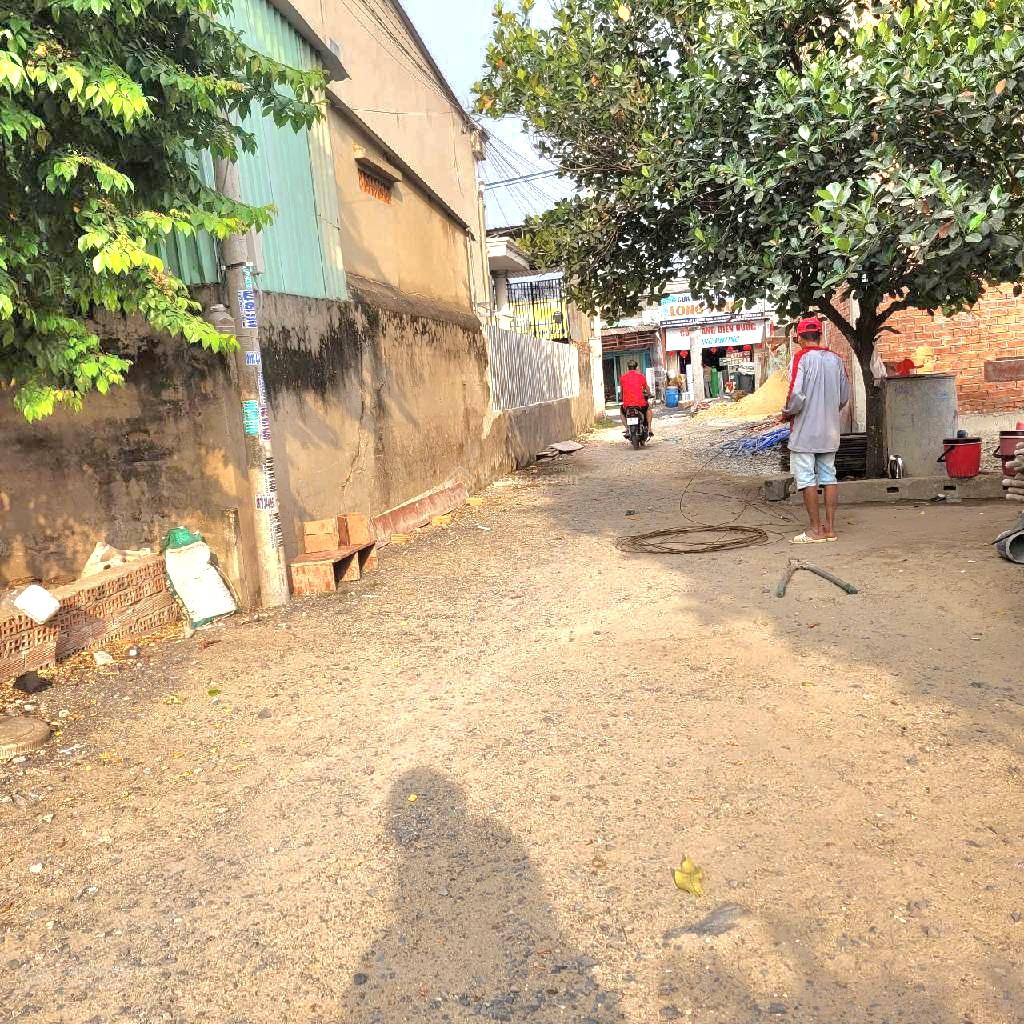 Bán gấp lô đất thổ cư 150m2, Đường Đông Thạnh 4, Hóc Môn, giá 4,7 tỷ