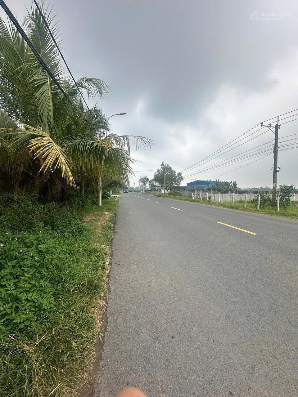 Tôi cần bán gấp mặt tiền Tỉnh Lộ 7 Củ Chi 6x30 full thổ cư mong gặp được khách thiện chí