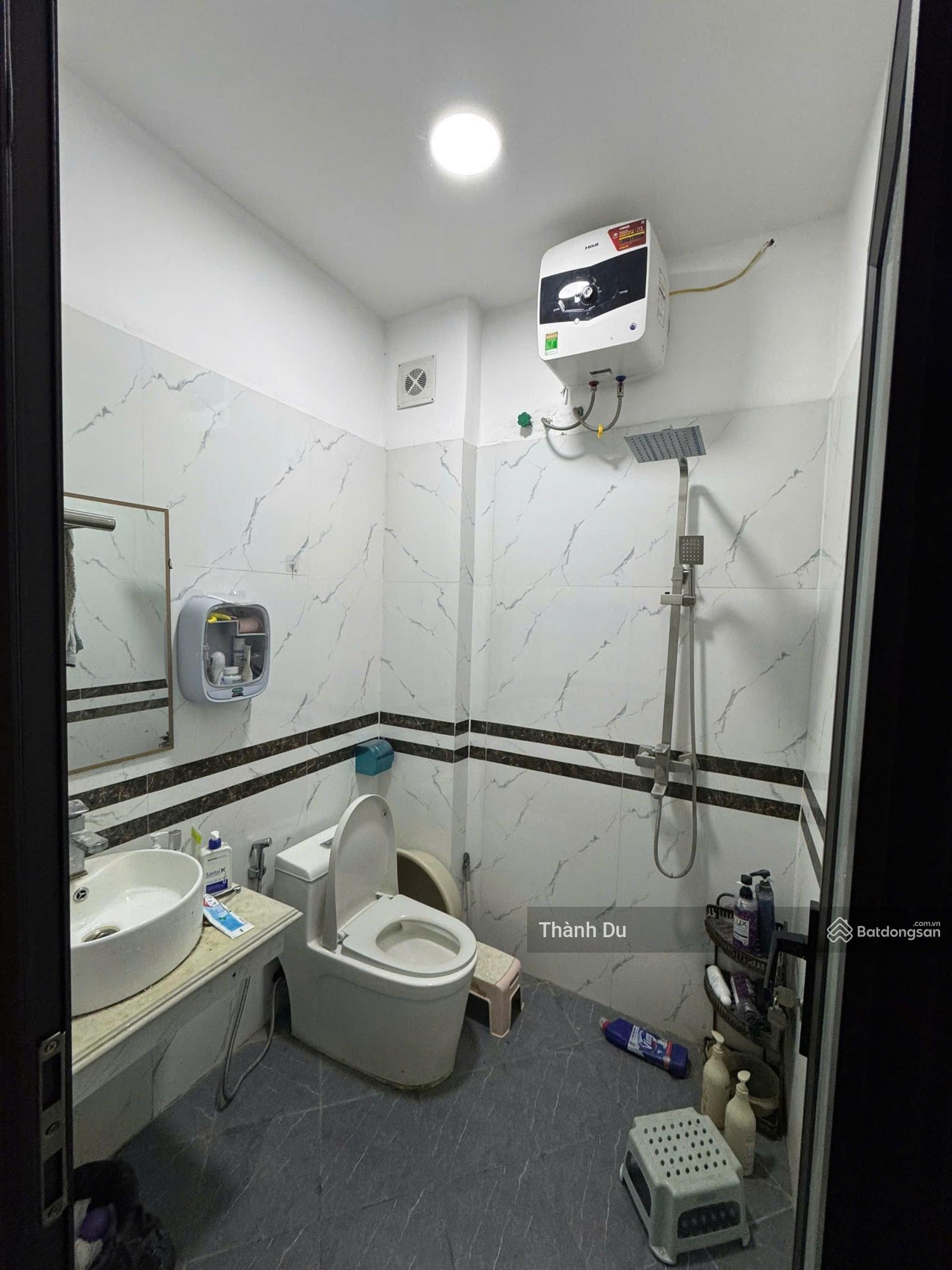 CHO THUÊ NHÀ NGUYÊN CĂN 5 TẦNG - 3 NGỦ- Full NỘI THẤT- ĐÀM QUANG TRUNG- GIÁ 10Tr/tháng.