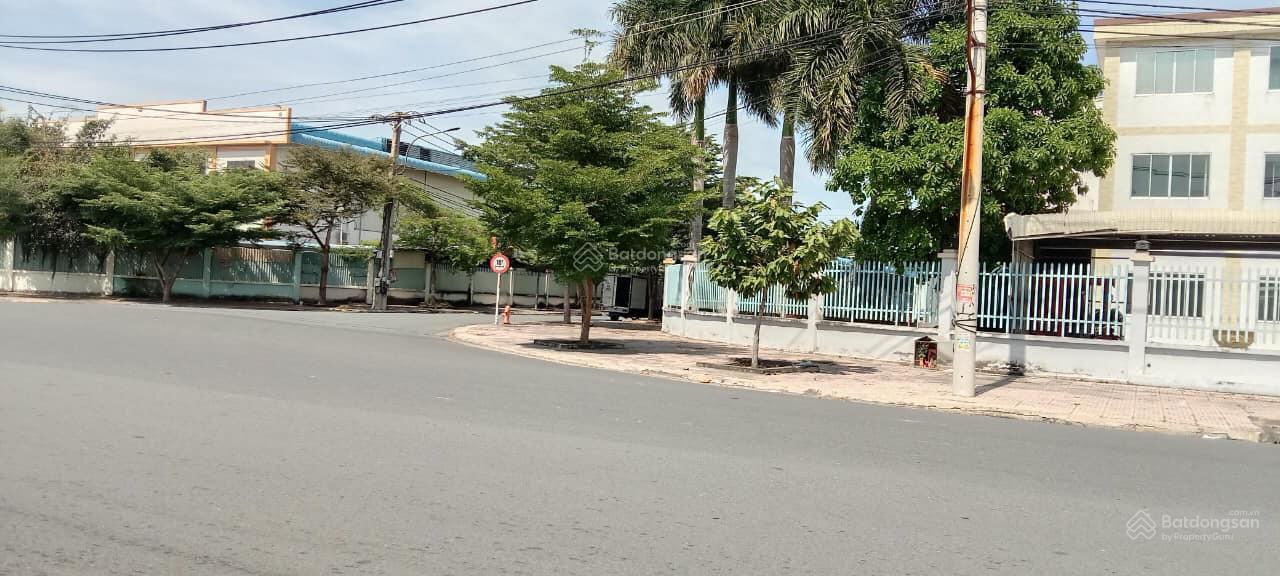 Bán kho xưởng khuôn viên: 5.000m2, xưởng: 3.100m2, tại KCN Tân Đô, Long An, giá bán: 45 tỷ Bán kho xưởng khuôn viên: 5.000m2, xưởng: 3.100m2, tại KCN Tân Đô, Long An, giá bán: 45 tỷ