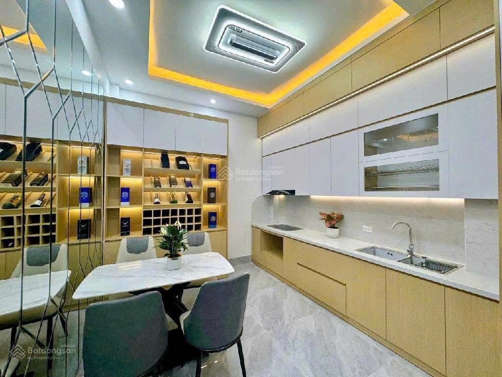 Khương Trung SIÊU HIẾM  Nhà đẹp trung tâm quận Thanh Xuân - 60m2 x 4 tầng - Ô tô đỗ cách cửa 5m