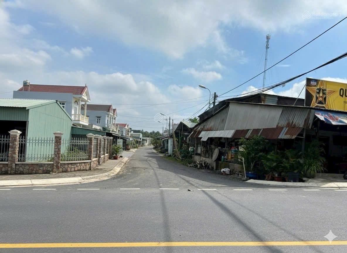 Tôi chính chủ cần bán gấp trong tết lô đất nền 2 mặt tiền siêu đẹp 5x30 full thổ cư - mong gặp nét