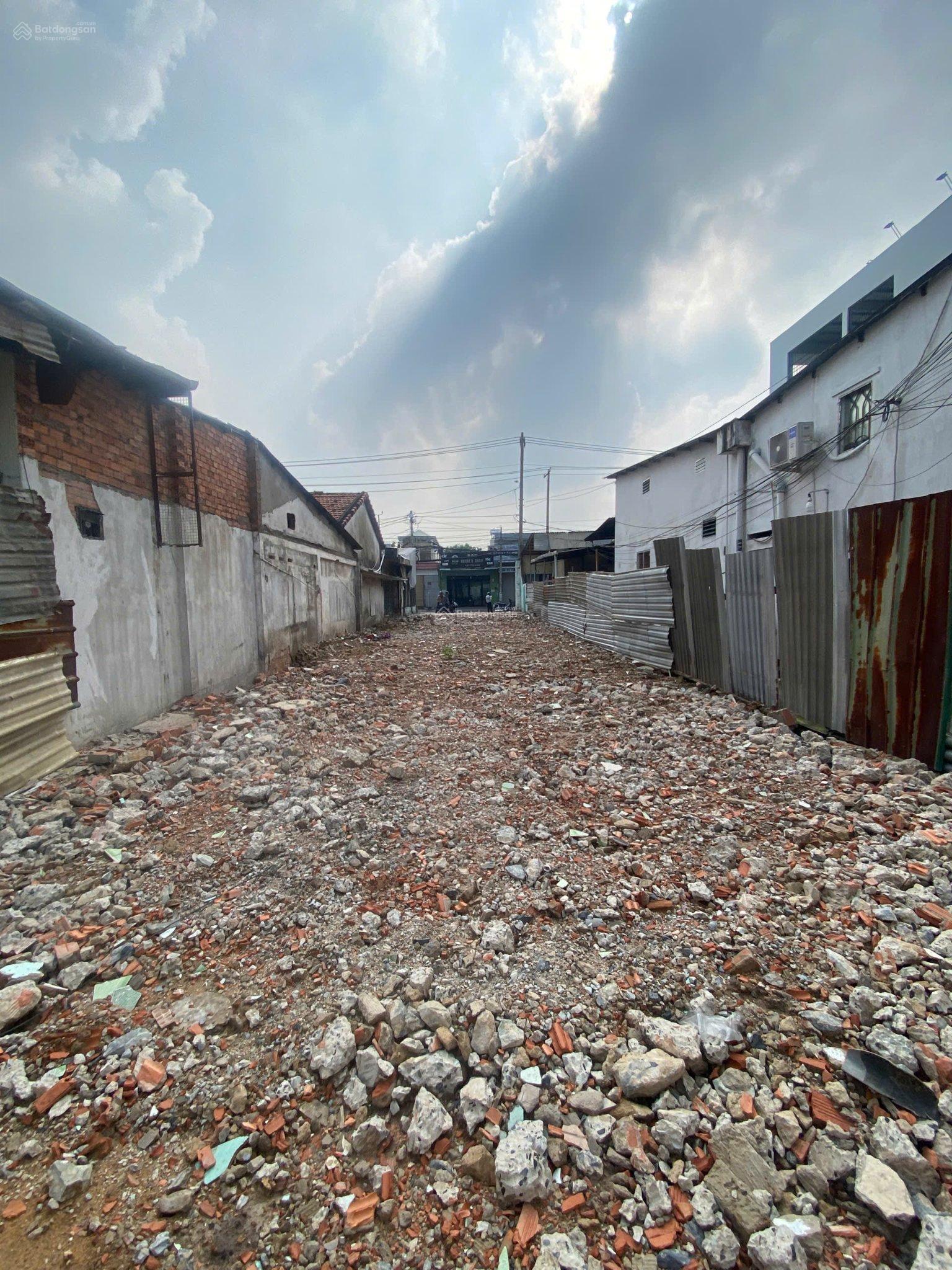 Bán đất mặt tiền KD Phan Văn Đối - diện tích 264m2 - giá 15,2 tỷ - vị trí vàng kết nối Quận 12