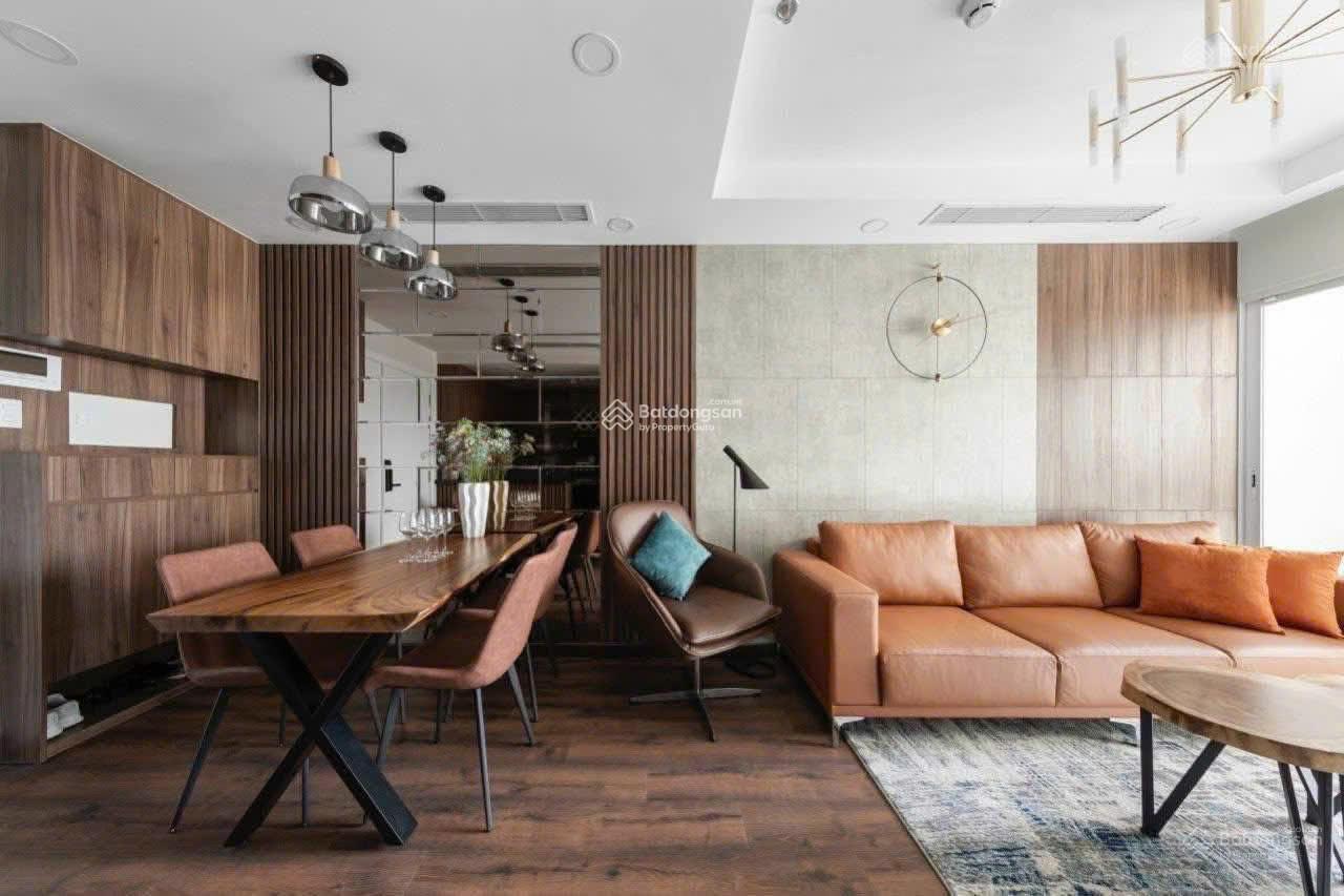 Cần cho thuê căn hộ CC Asiana Capella Quận 6. DT 88m2 3PN - 2WC. Giá 12tr/th LH: 0939 271 *** (Tài)