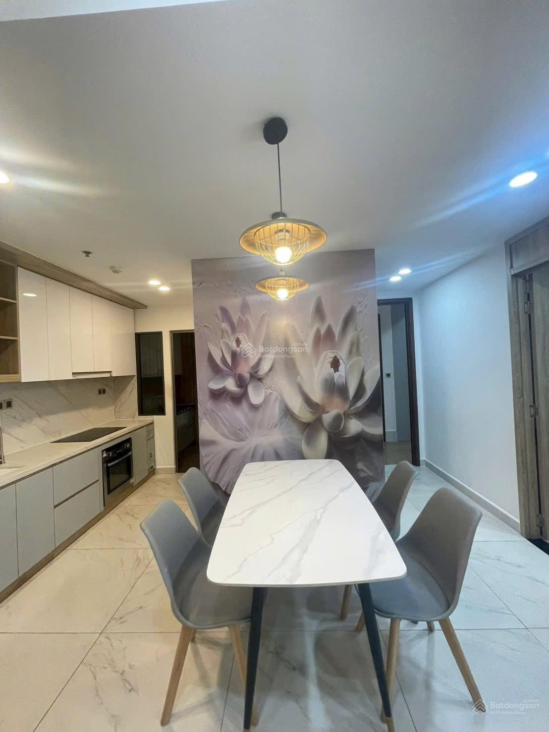 Bán 2PN Midtown, PMH, Q7. 81m2. Có sẵn ô đậu xe. Giá chỉ 9.5 tỷ Bán 2PN Midtown, PMH, Q7. 81m2. Có sẵn ô đậu xe. Giá chỉ 9.5 tỷ