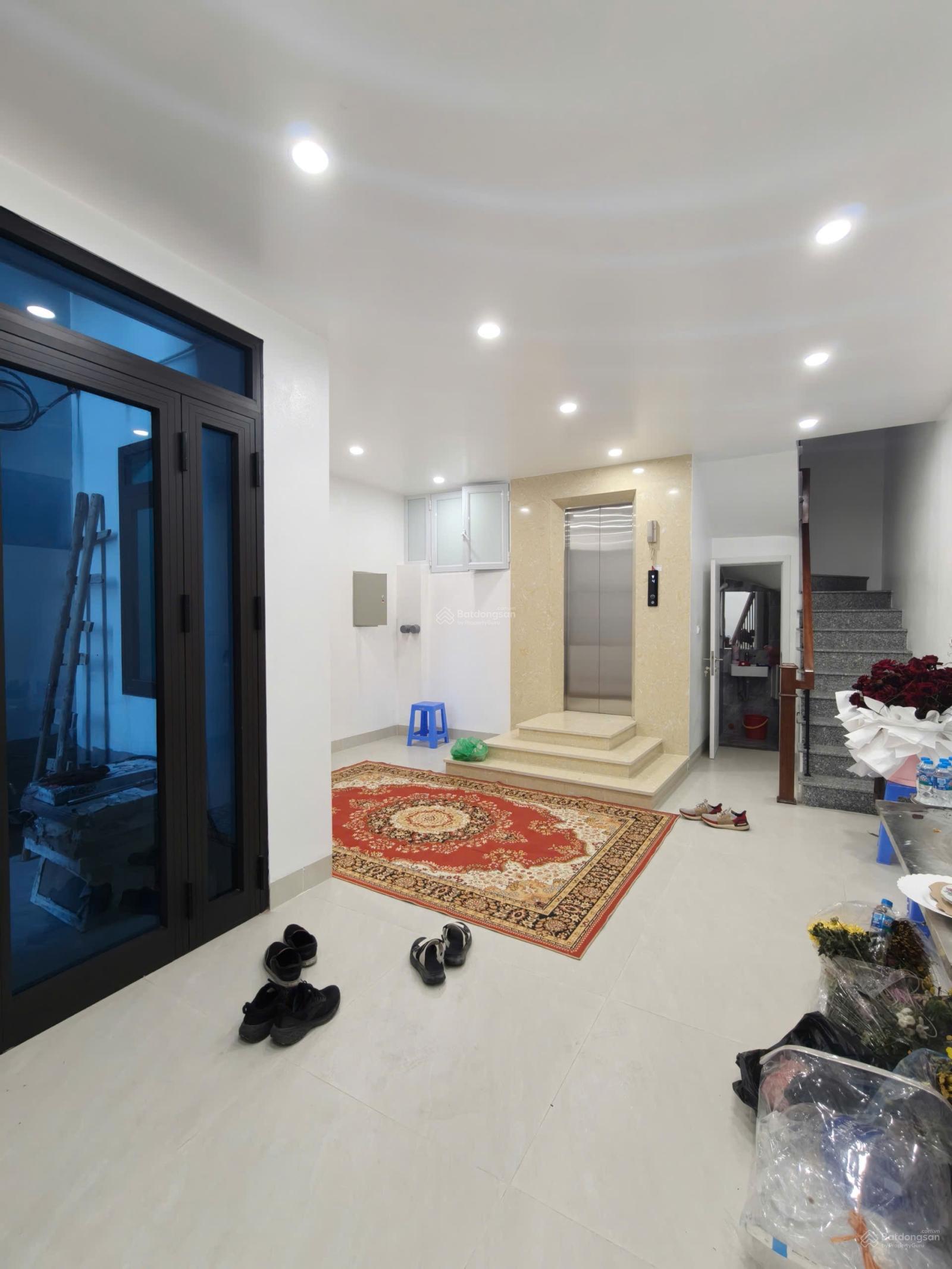 Cho thuê NR 5PN, 5WC, 55m2, giá 22 triệu tại An Dương, Yên Phụ, Tây Hồ, Hà Nội, view đẹp Hot!